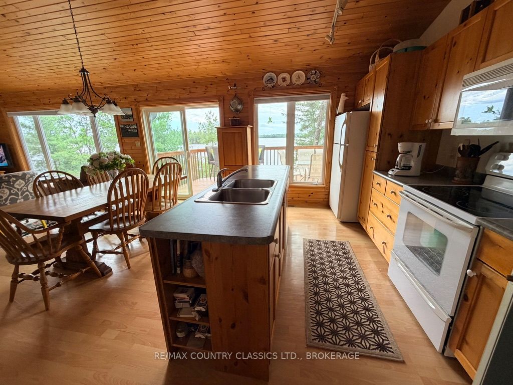 242b North Shore Road Property Photo 4