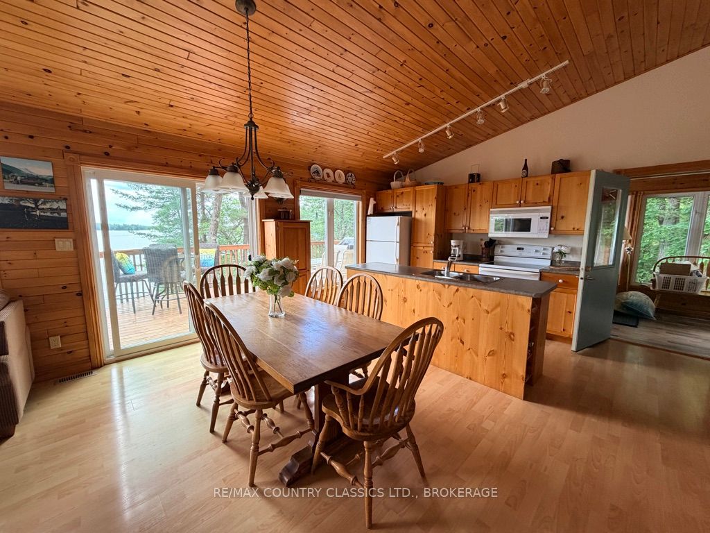 242b North Shore Road Property Photo 8