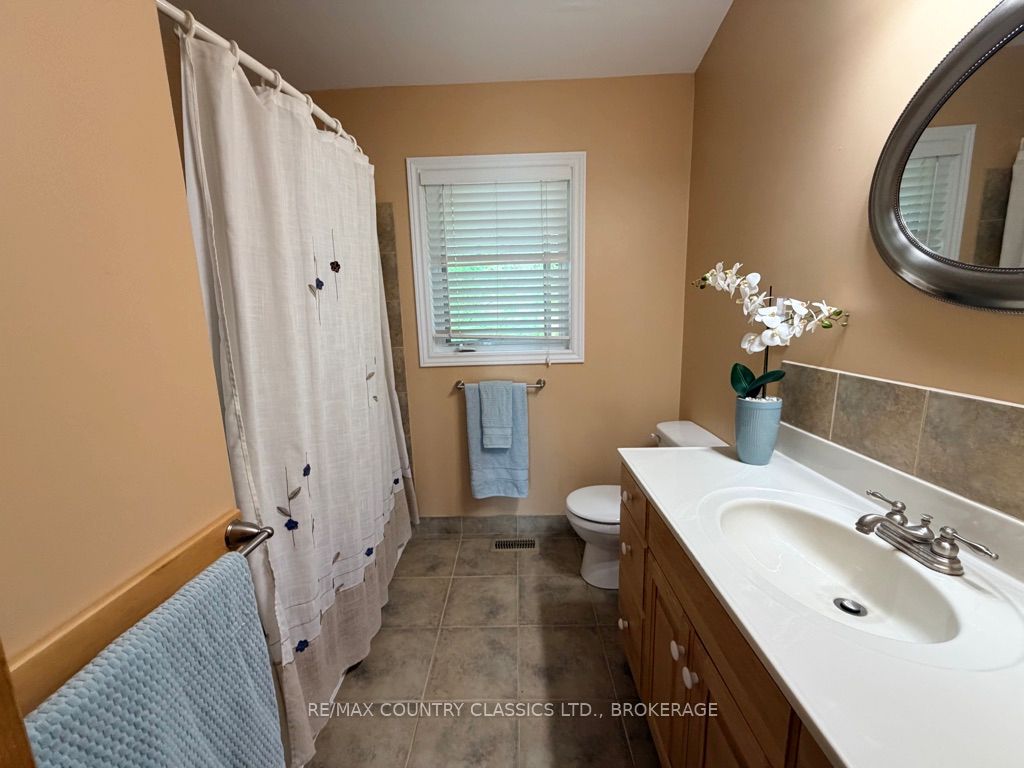 242b North Shore Road Property Photo 15