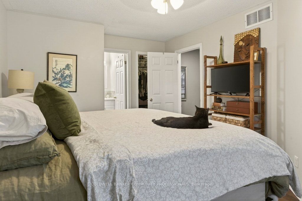 100 Beddoe Drive 21 Property Photo 25