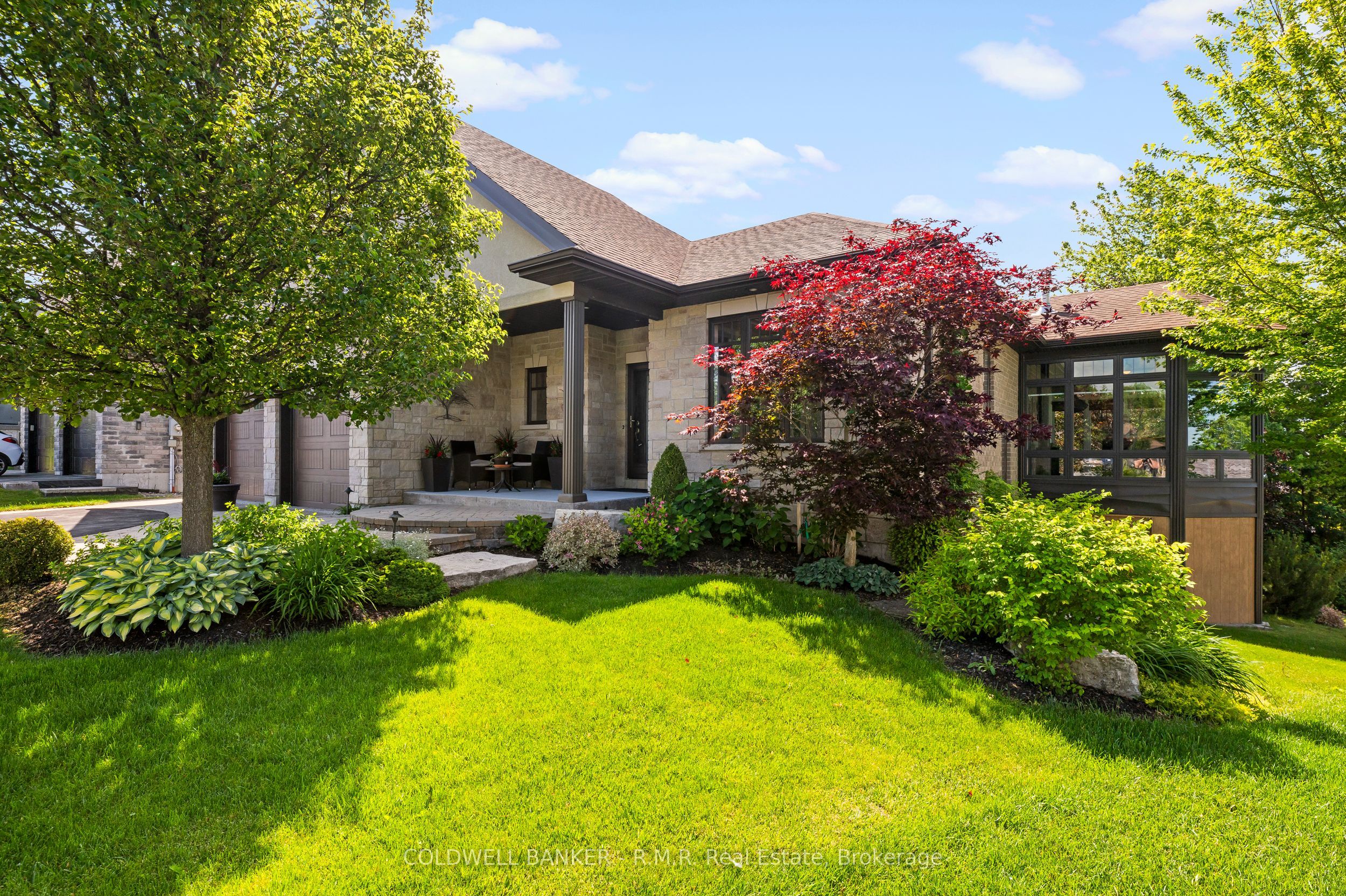 17 Castle Ridge Property Photo 3