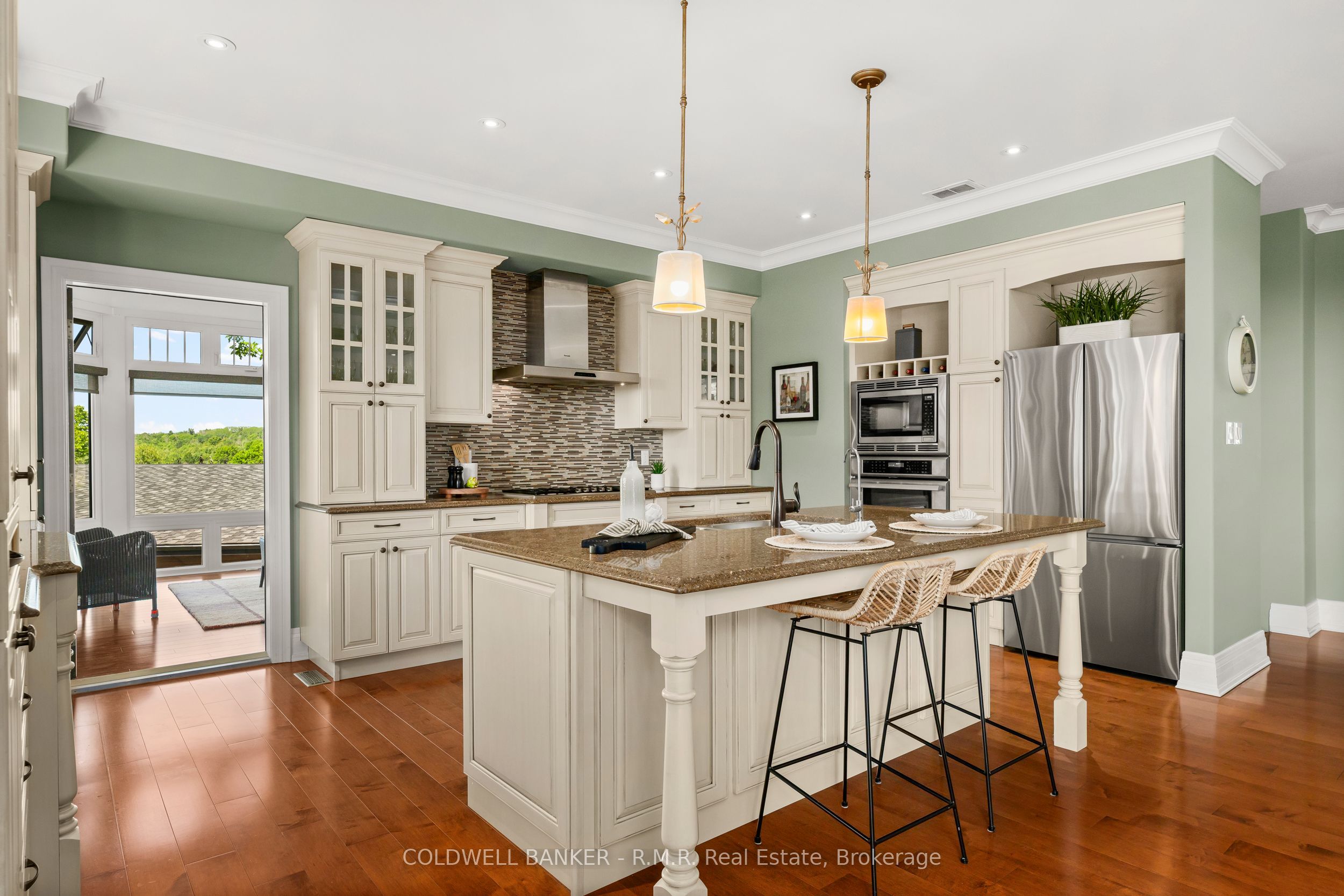 17 Castle Ridge Property Photo 15