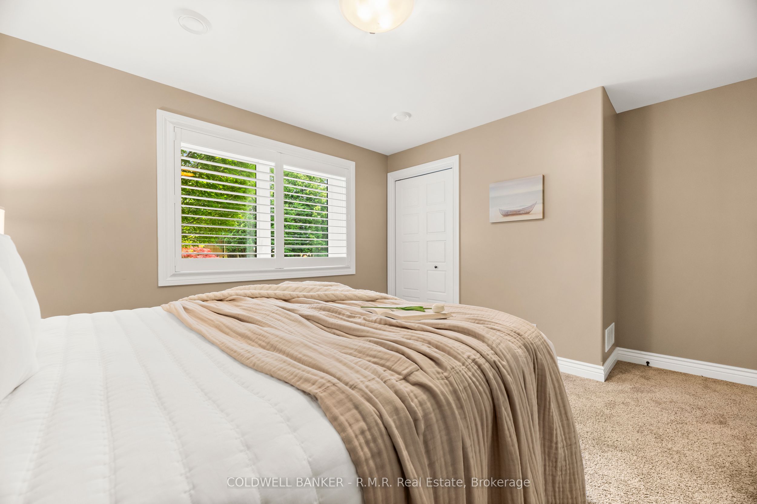 17 Castle Ridge Property Photo 34