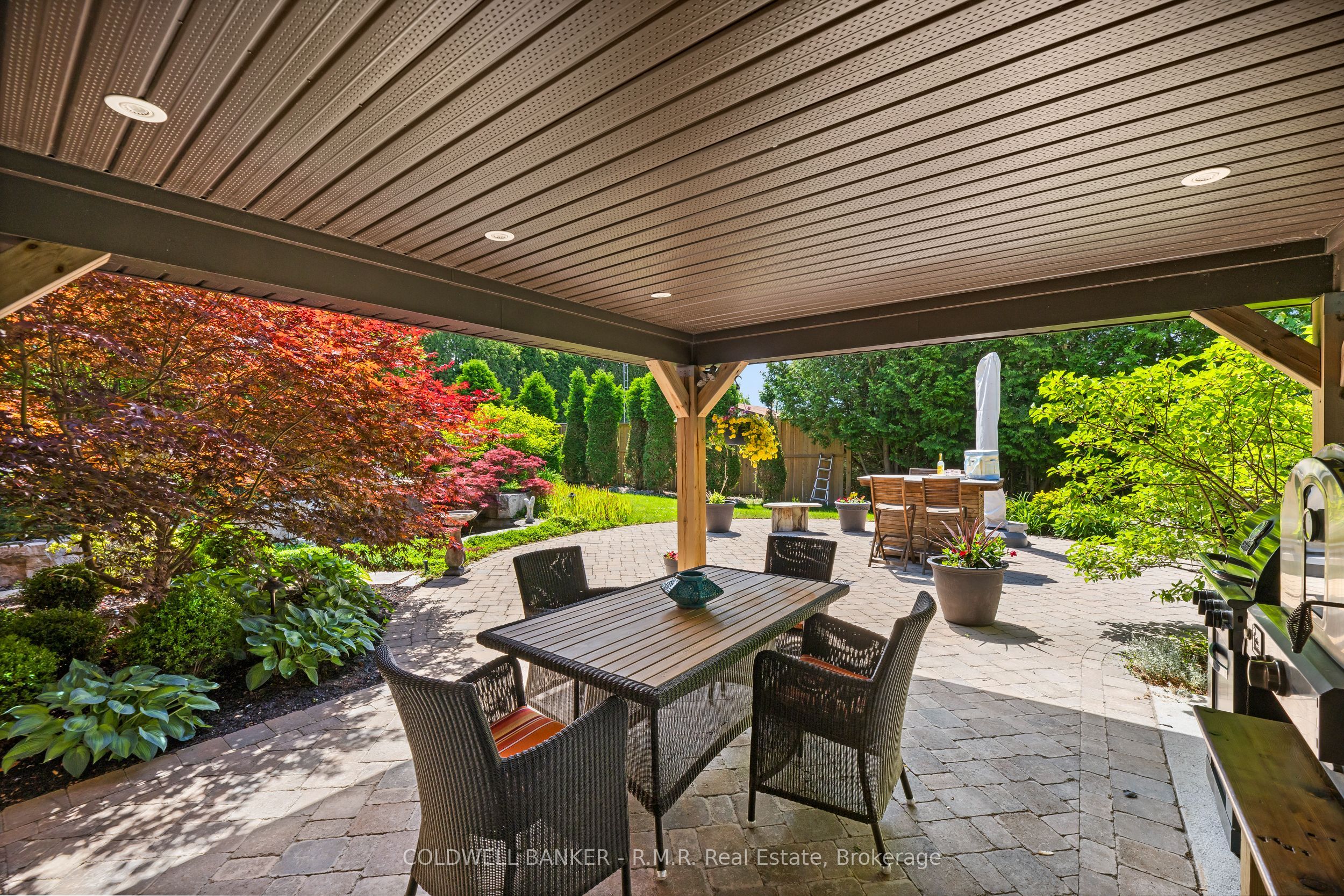 17 Castle Ridge Property Photo 43