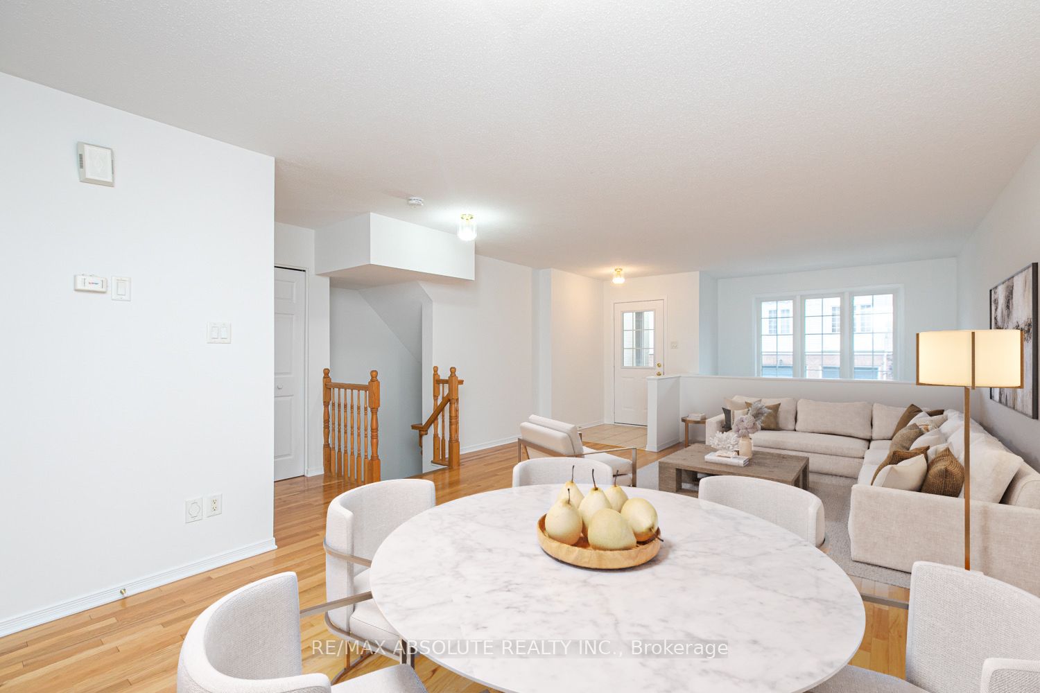 250 Gershwin Private Property Photo 4