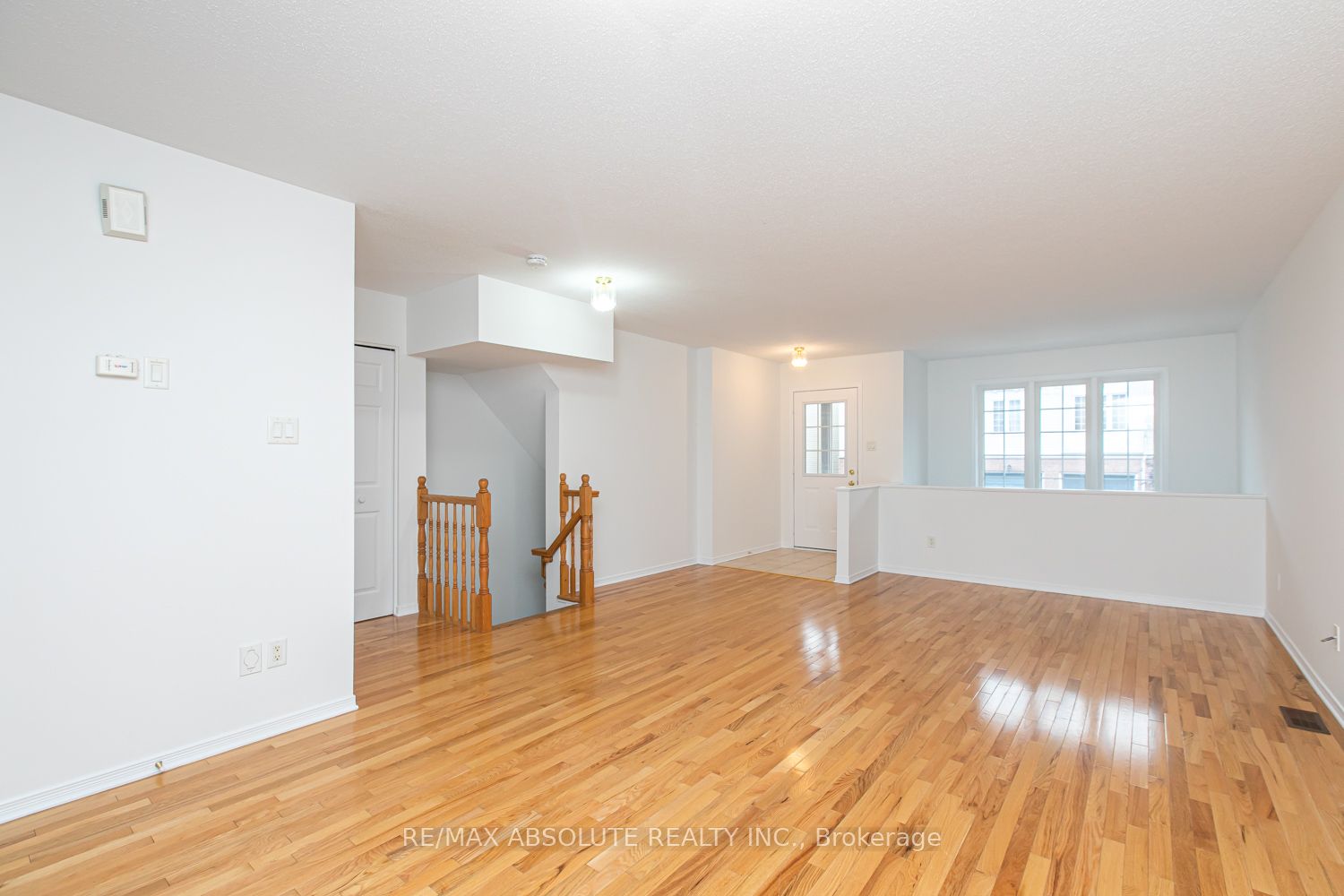 250 Gershwin Private Property Photo 5