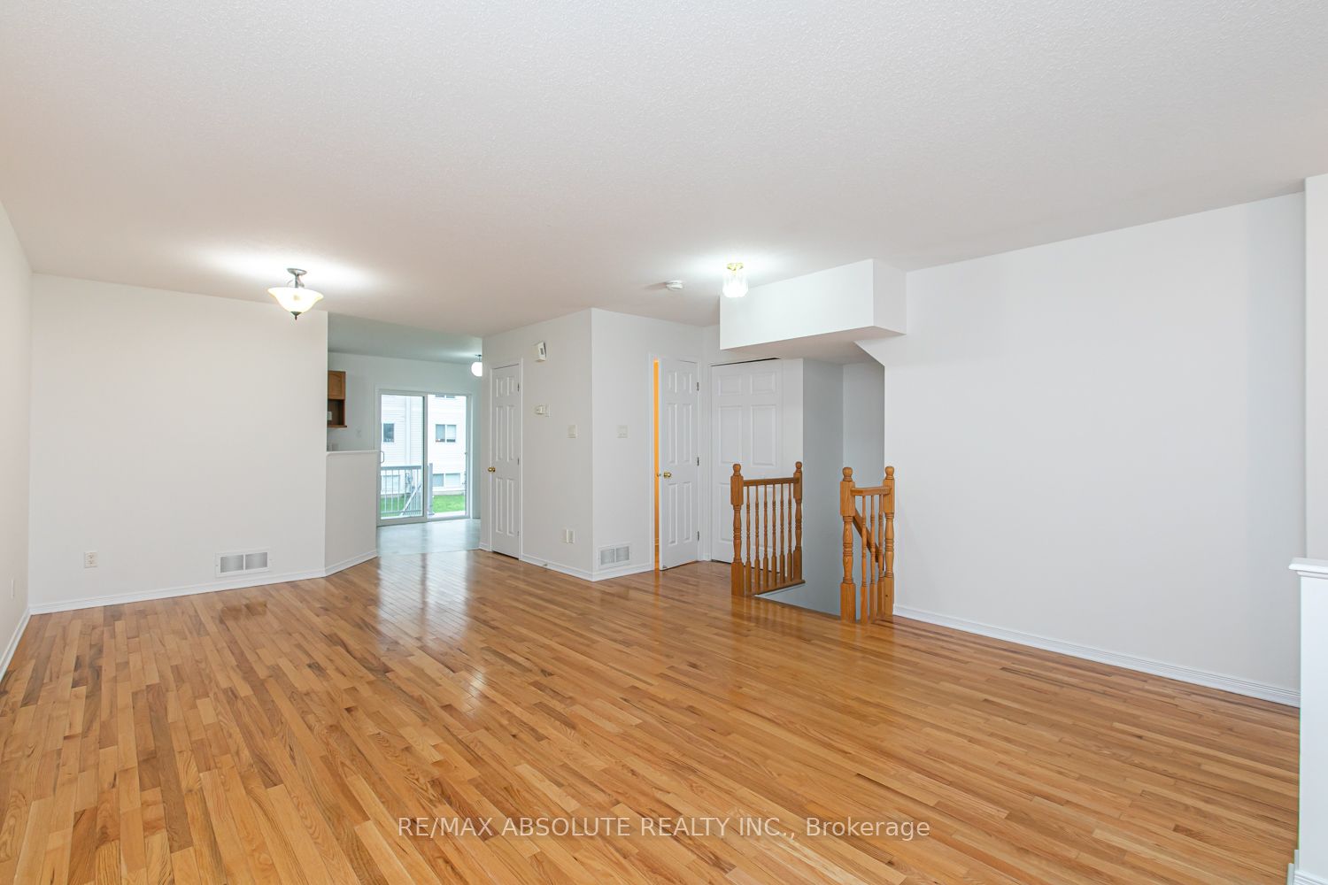 250 Gershwin Private Property Photo 6