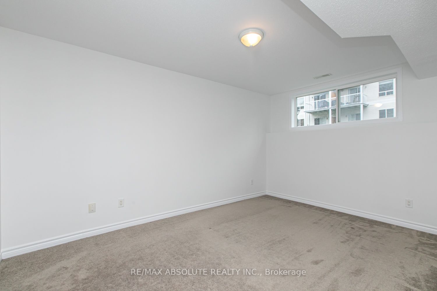 250 Gershwin Private Property Photo 19