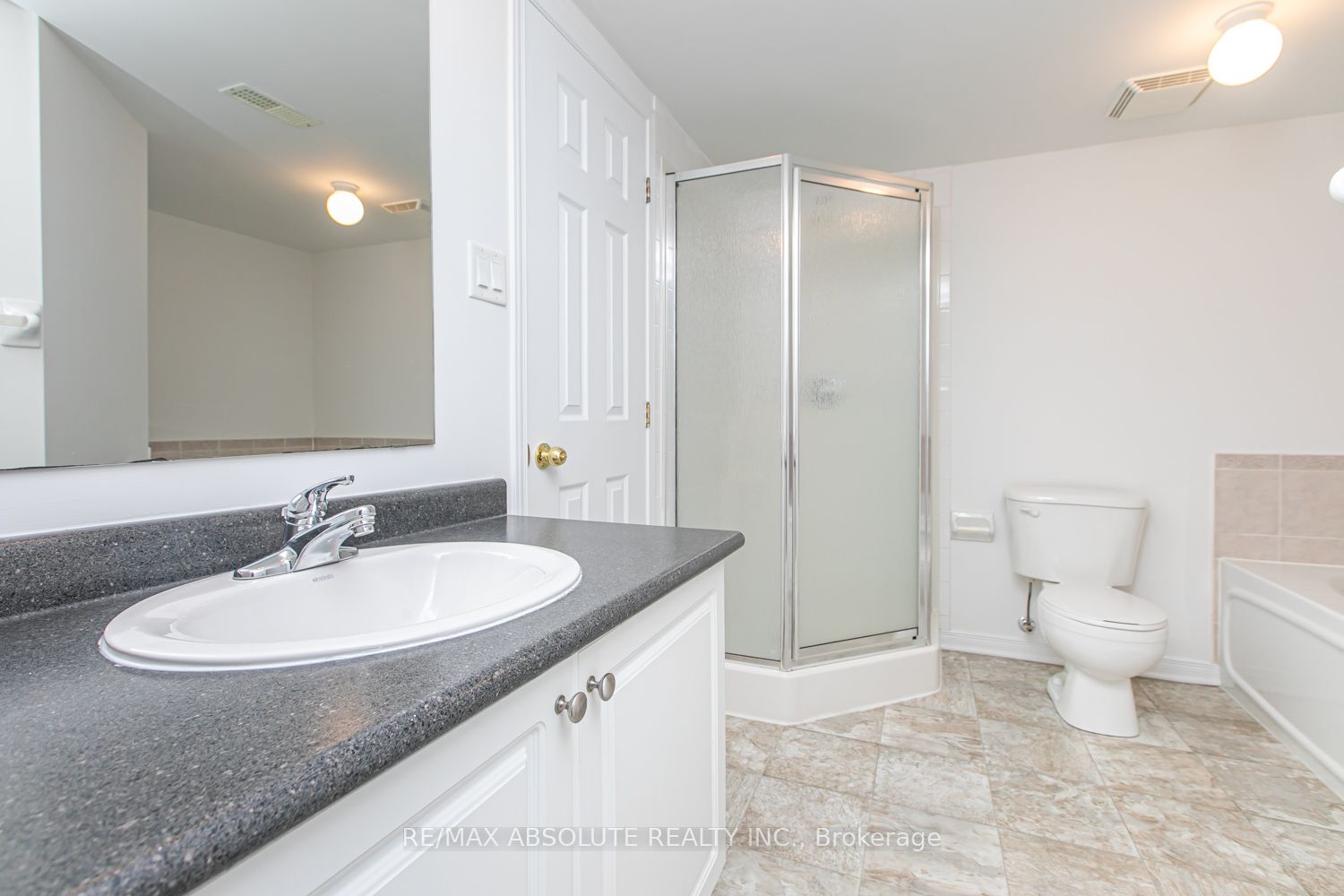 250 Gershwin Private Property Photo 21