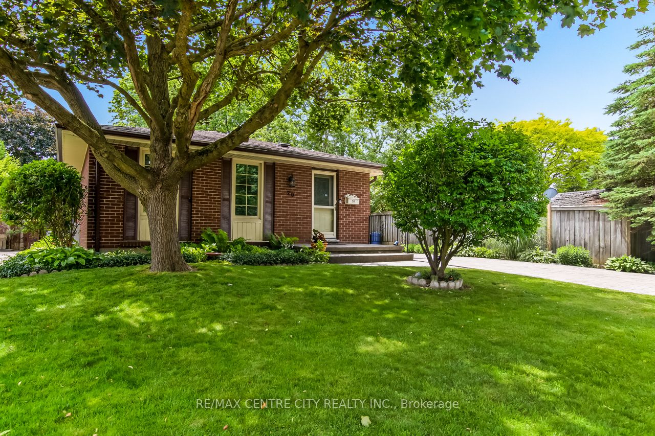 20 Hines Crescent Property Photo 1