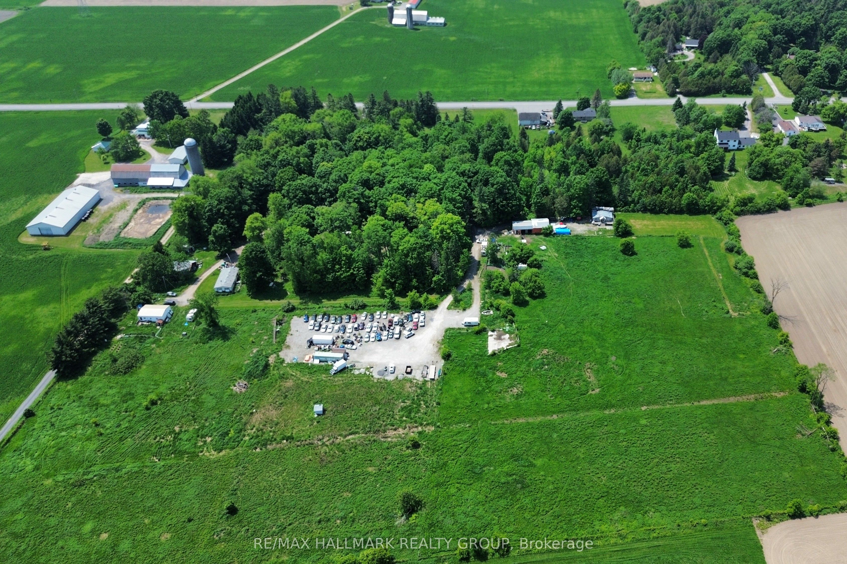 1675 Dunning Road Property Photo 9