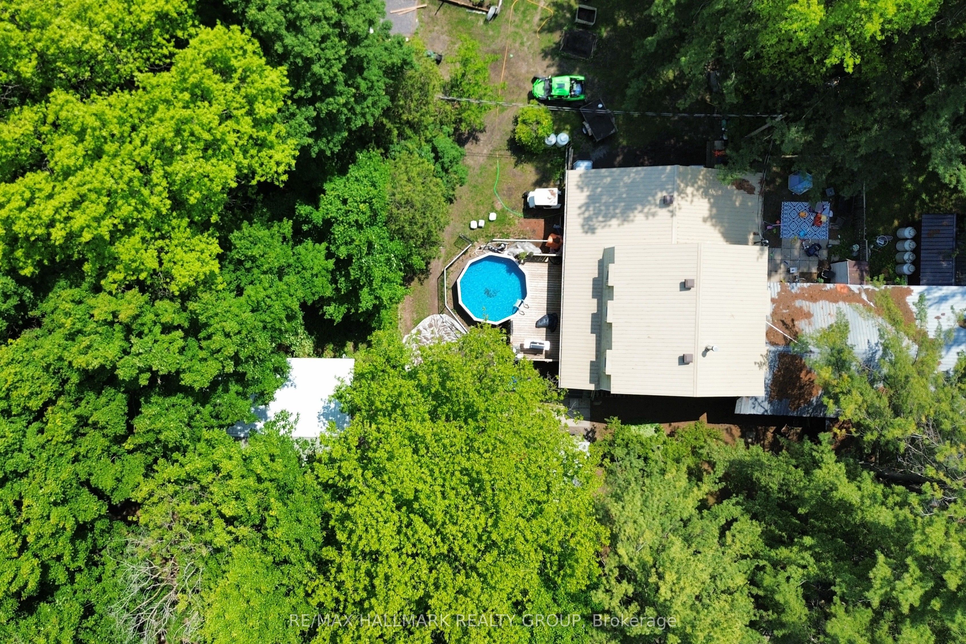 1675 Dunning Road Property Photo 14