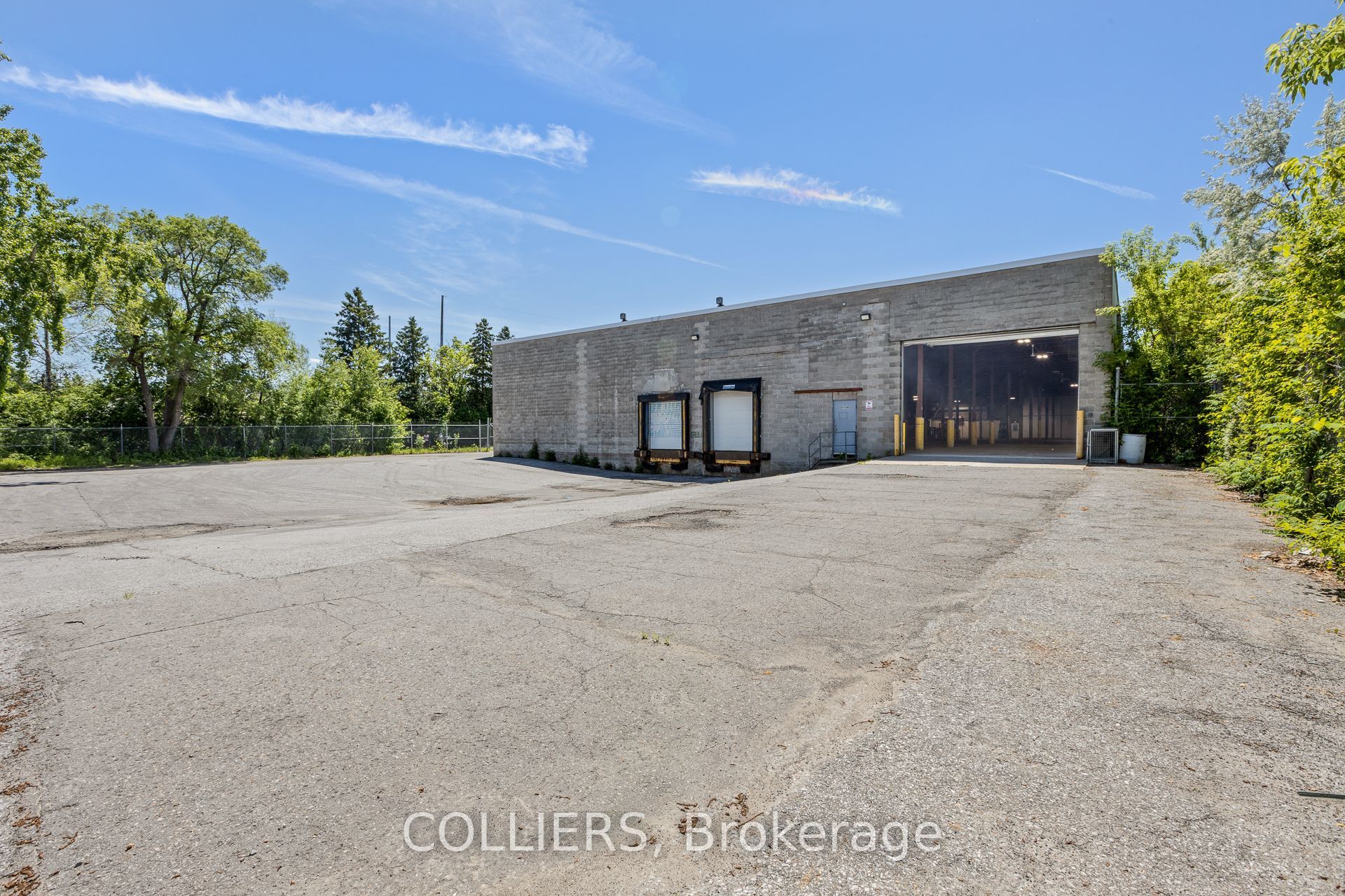 1705 Russell Road Property Photo 5