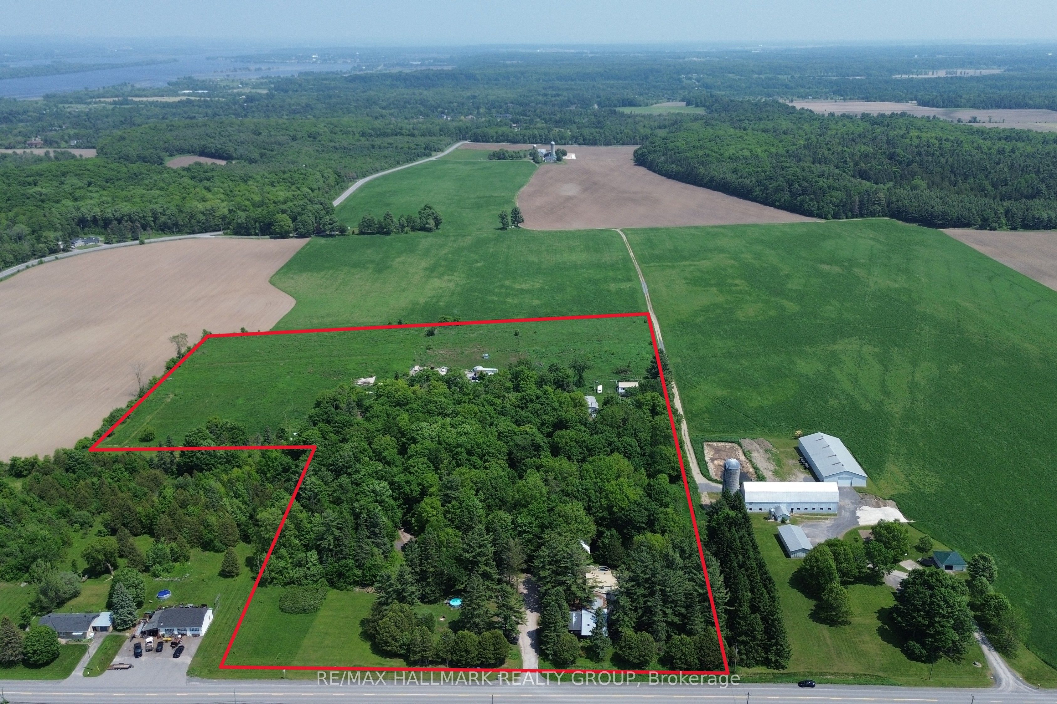1675 Dunning Road Property Photo 1