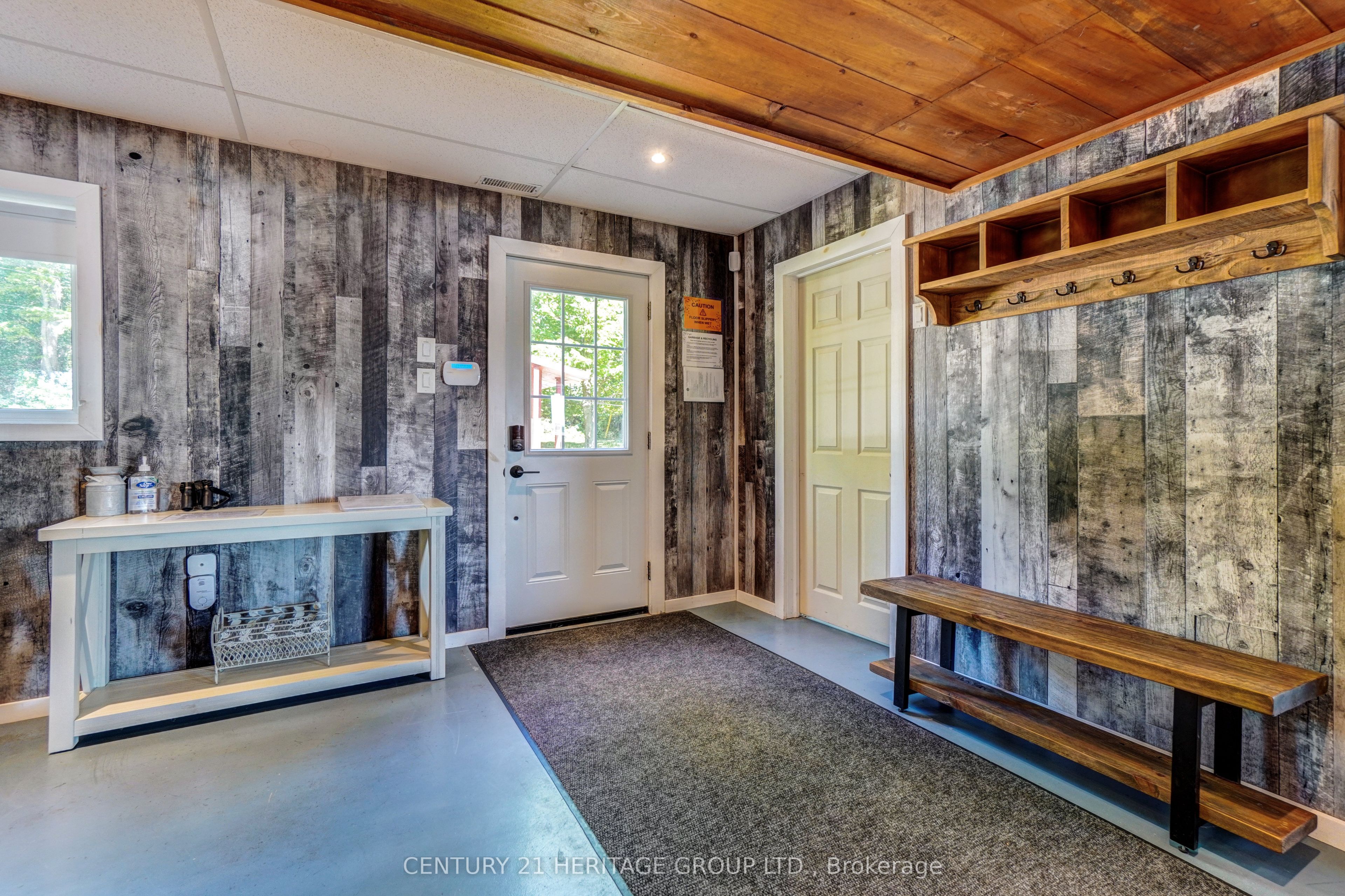 133 Oakdene Crescent Property Photo 4