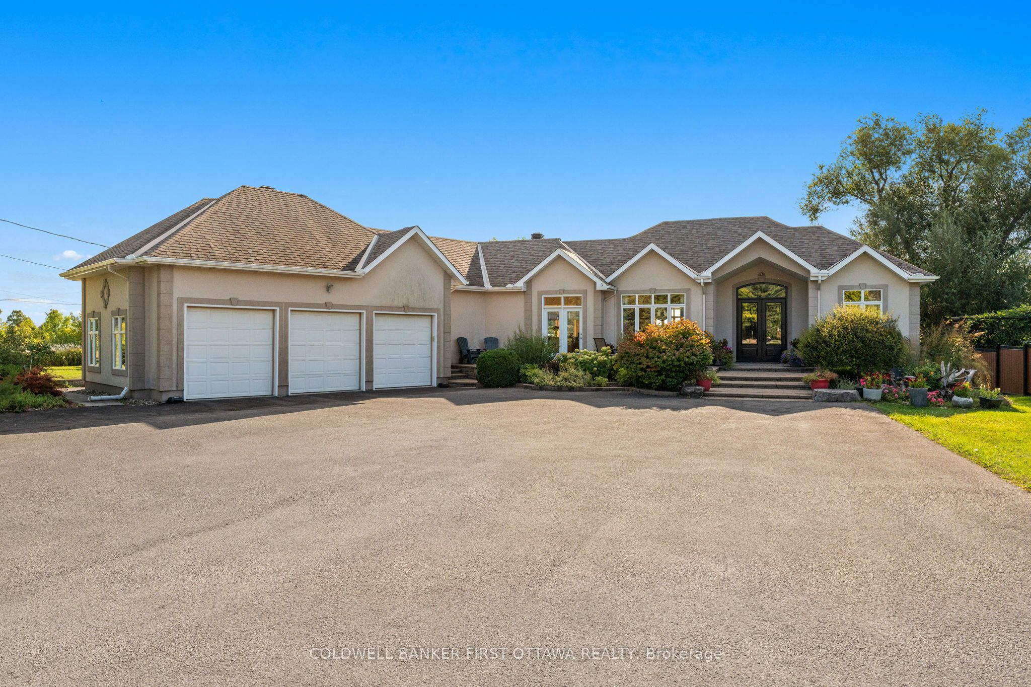 358 River Road Property Photo 1