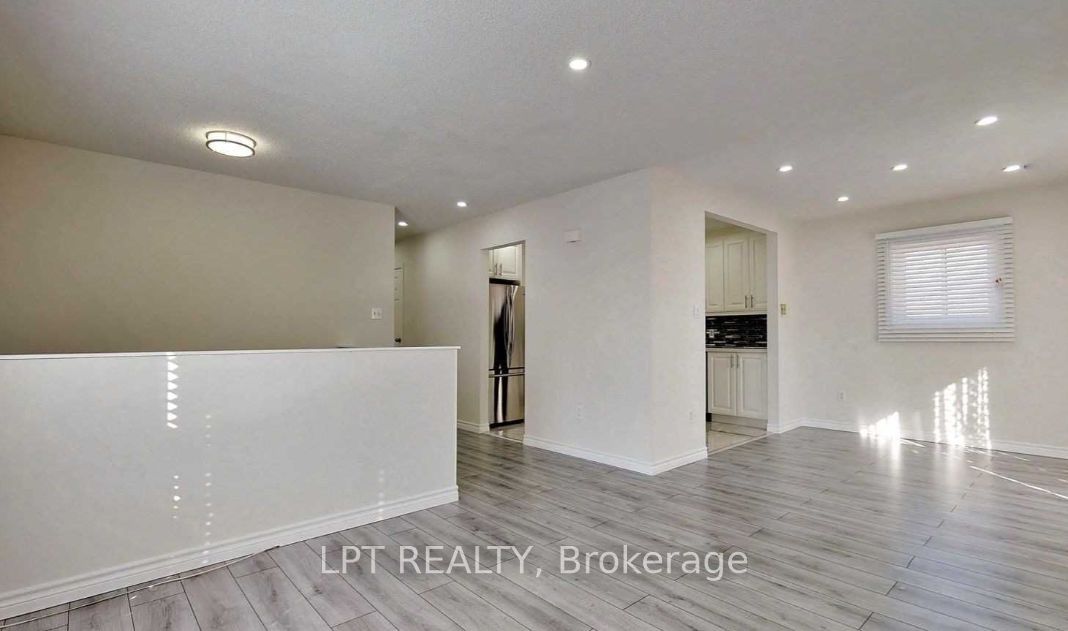 7 Champlain Boulevard Property Photo 1