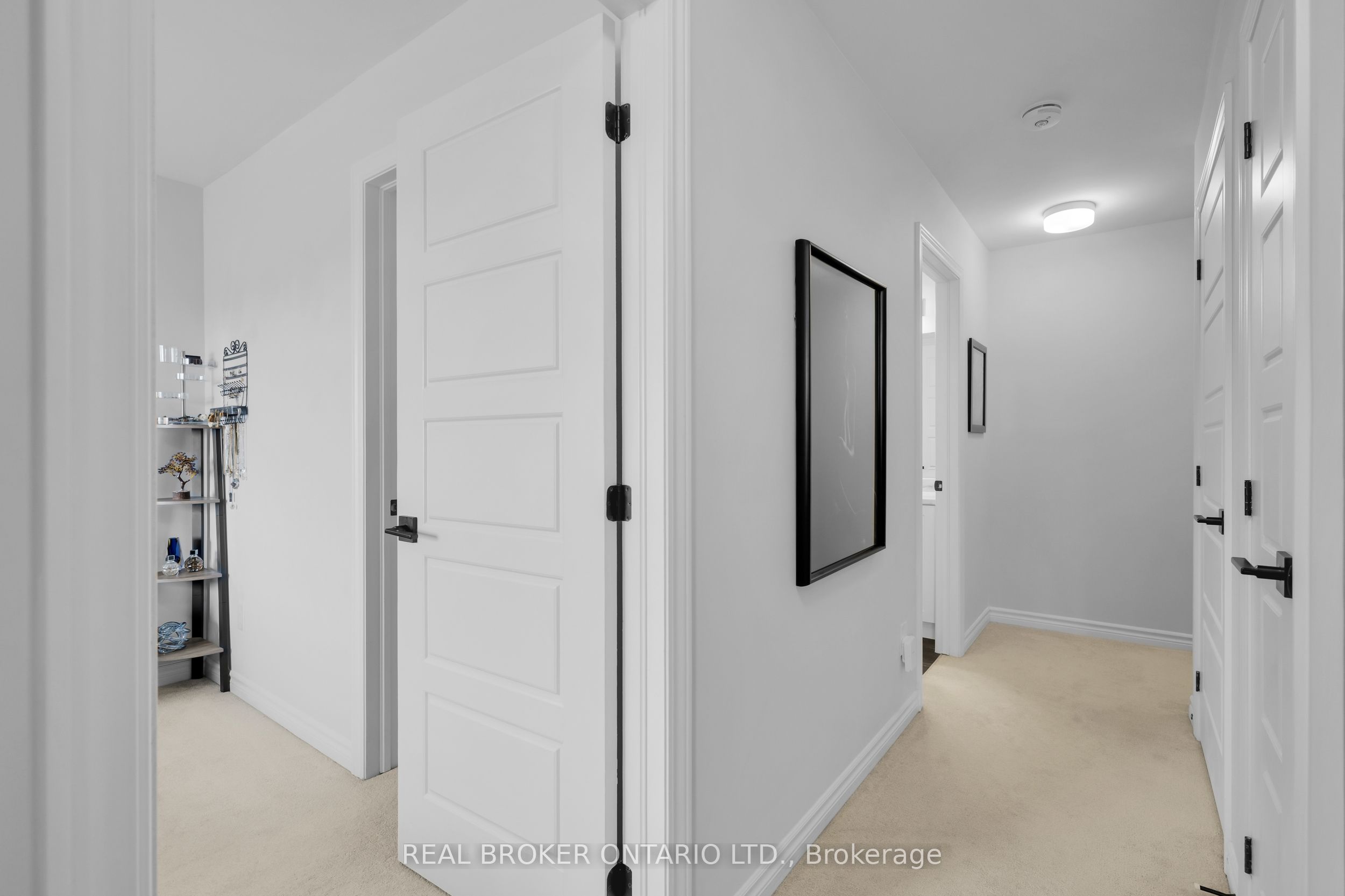 405 Pilot Private Property Photo 13