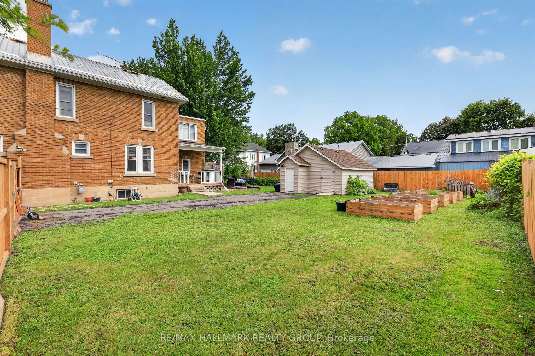 57 King Street Property Photo 43