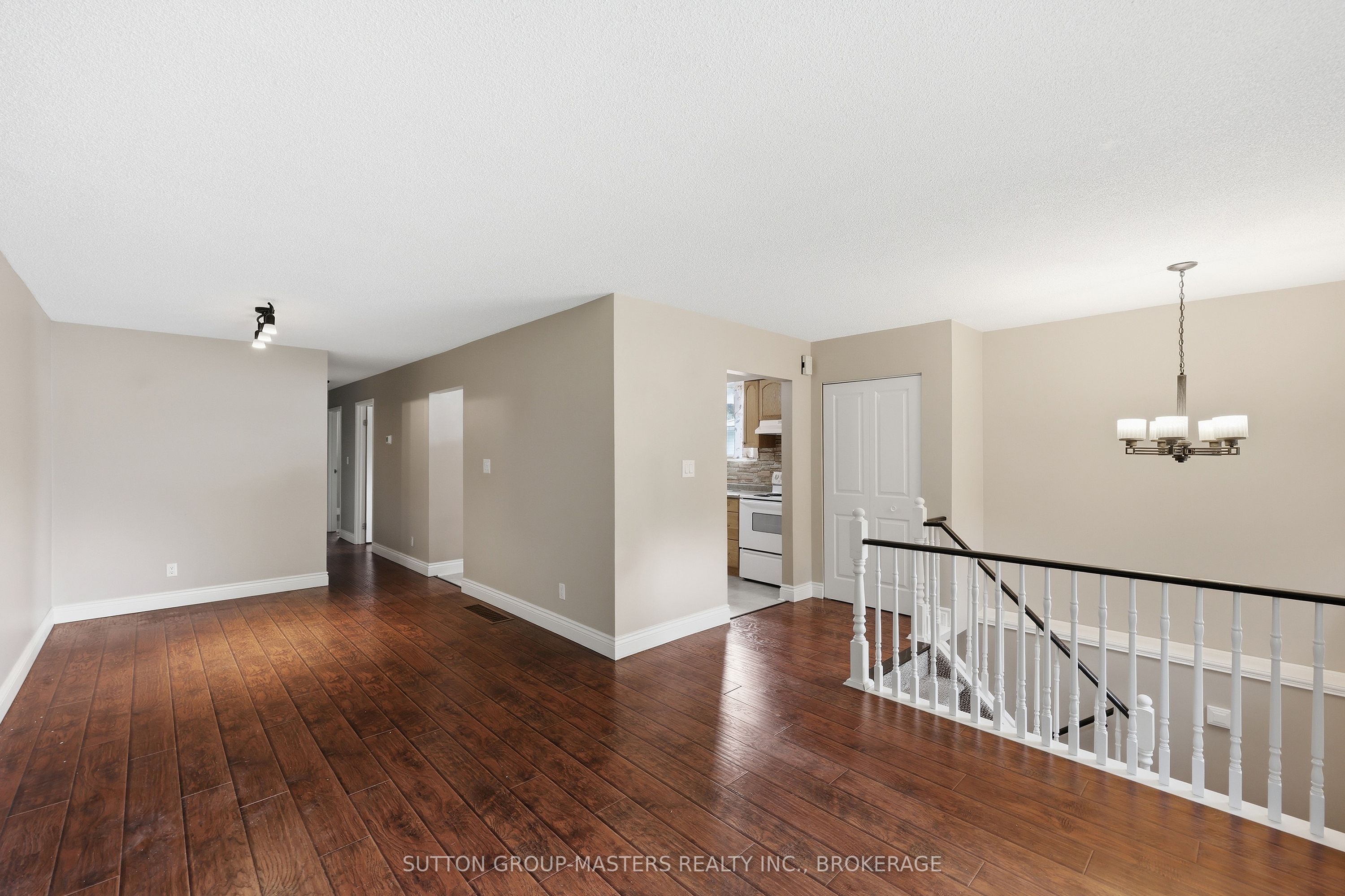 280 Owens Crescent Property Photo 12