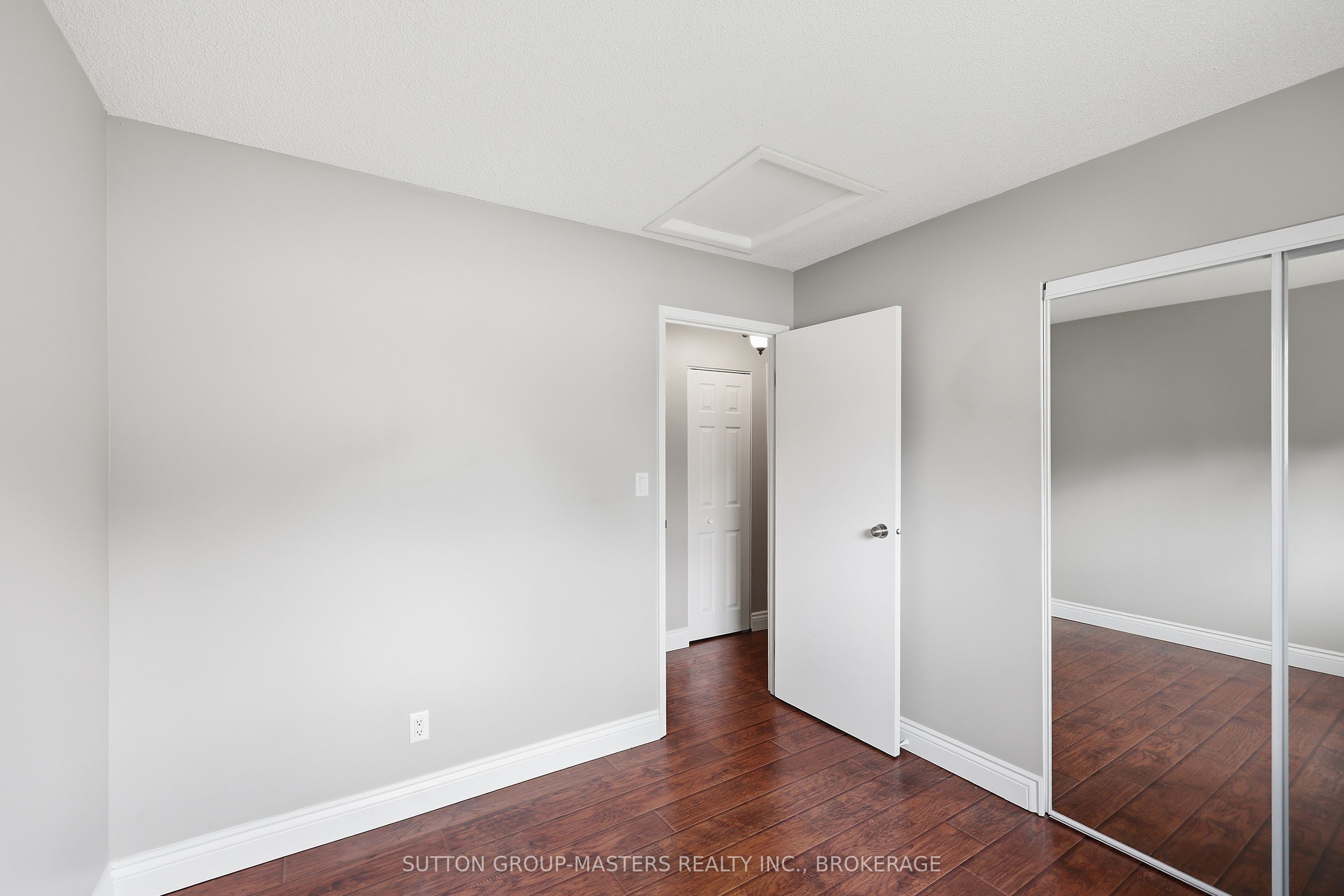 280 Owens Crescent Property Photo 20