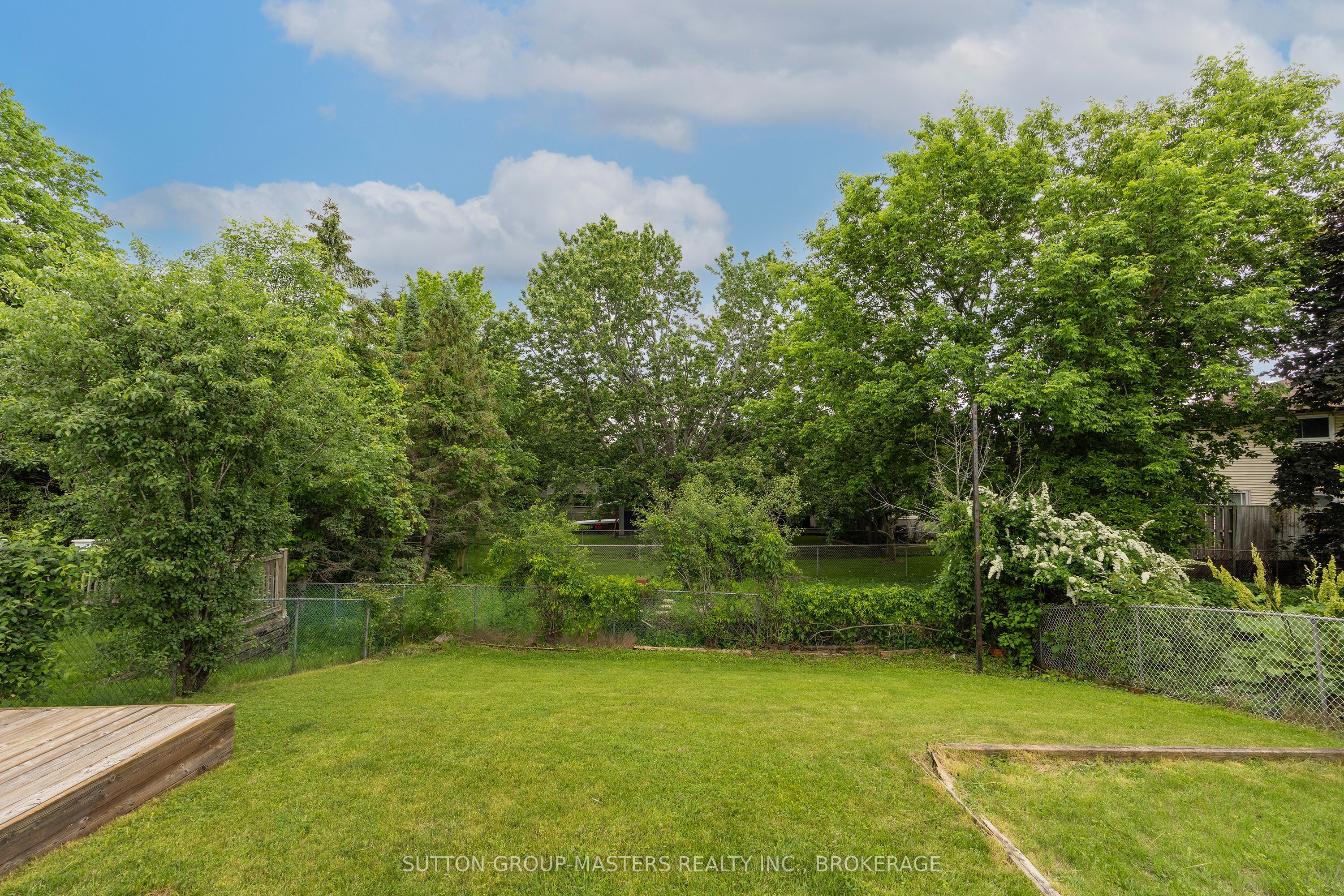 280 Owens Crescent Property Photo 43