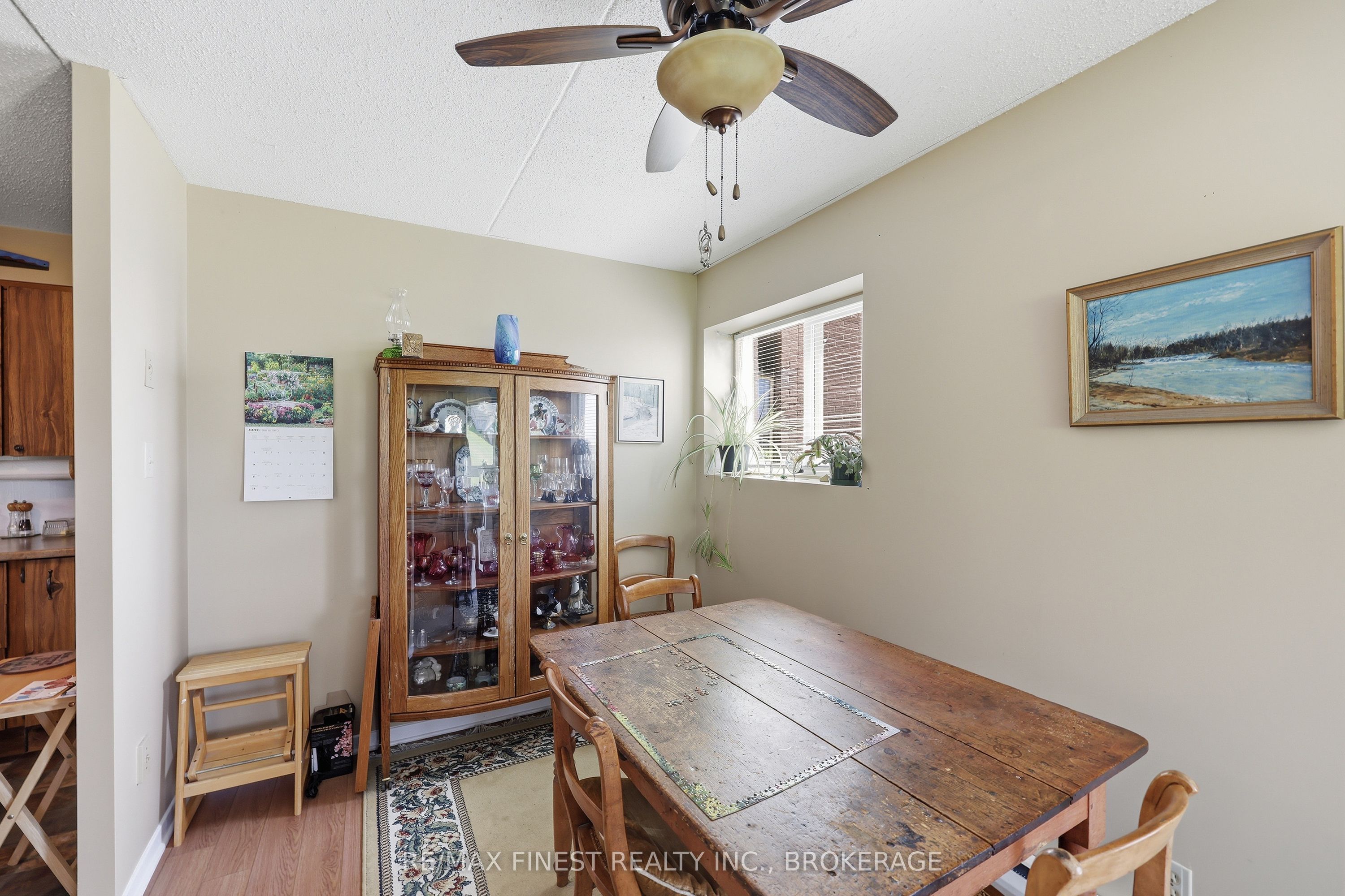 610 William Street S 101 Property Photo 33