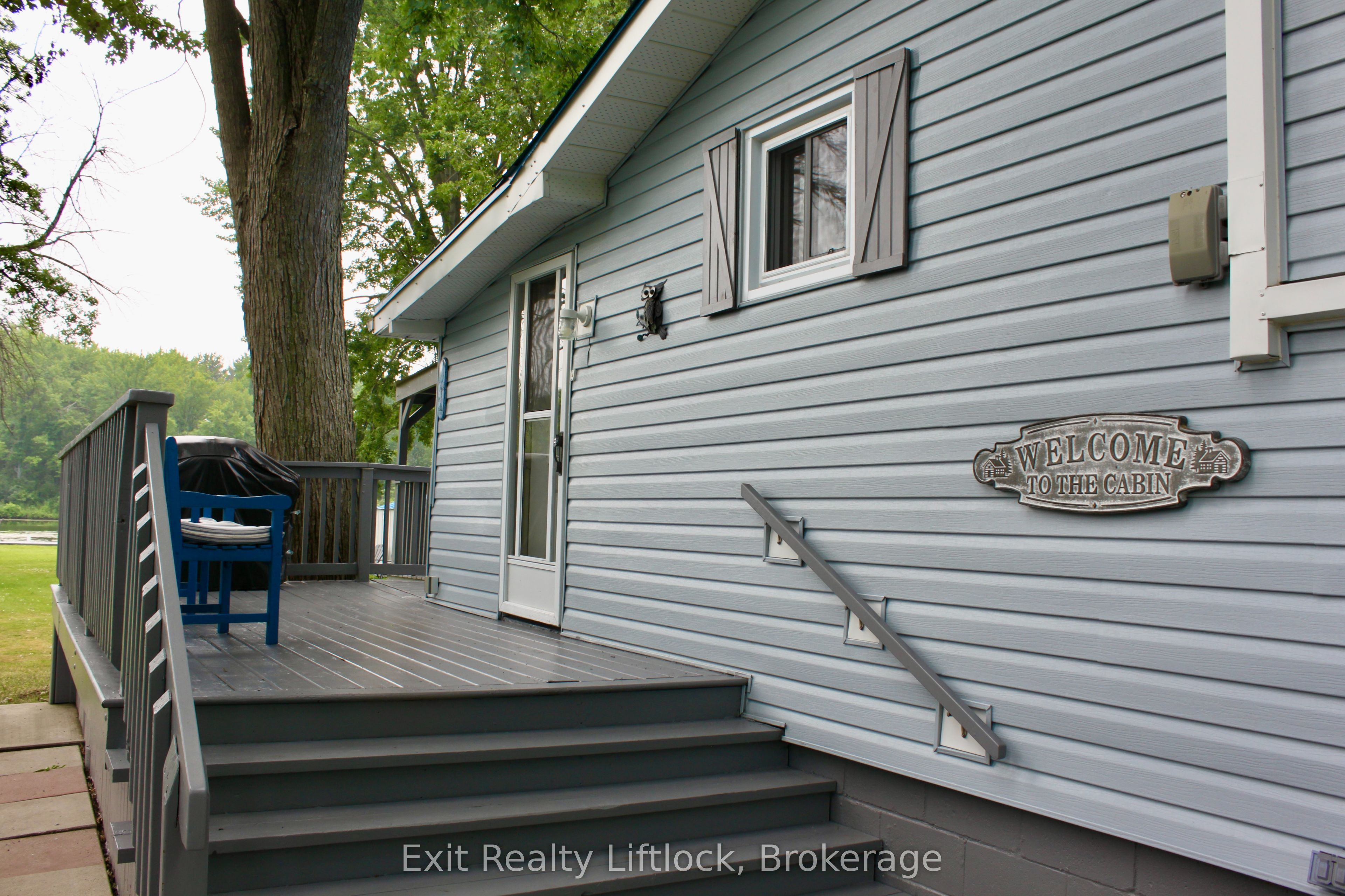 77 River Road W Property Photo 4