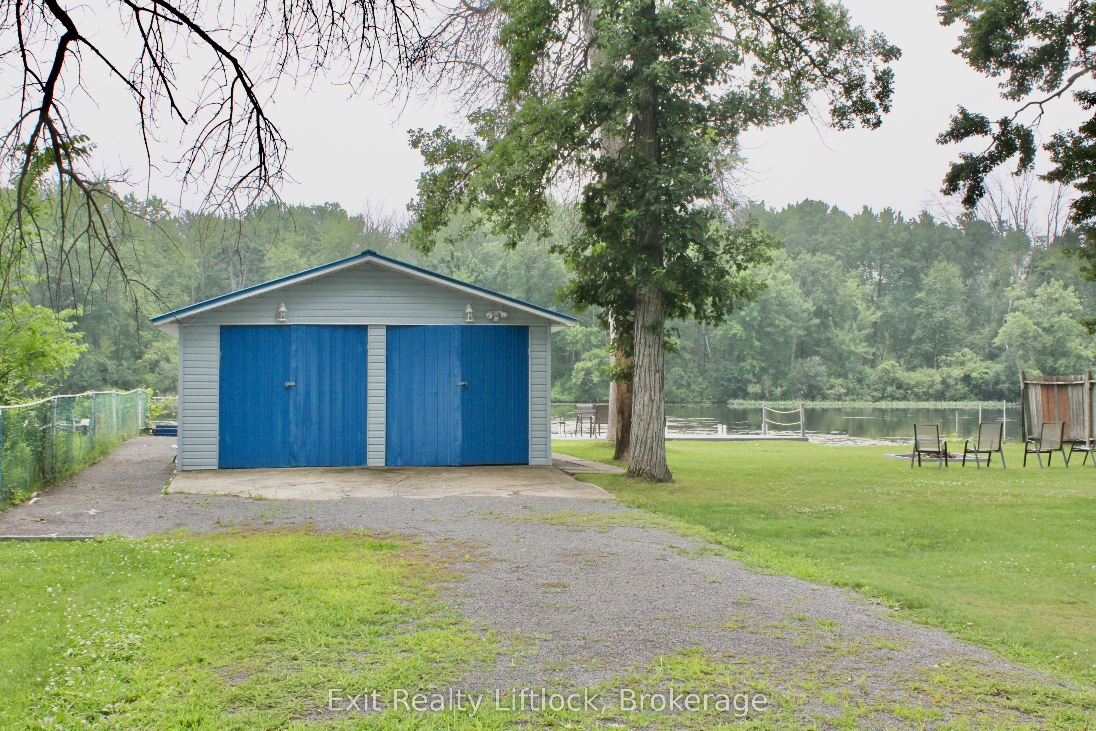 77 River Road W Property Photo 9