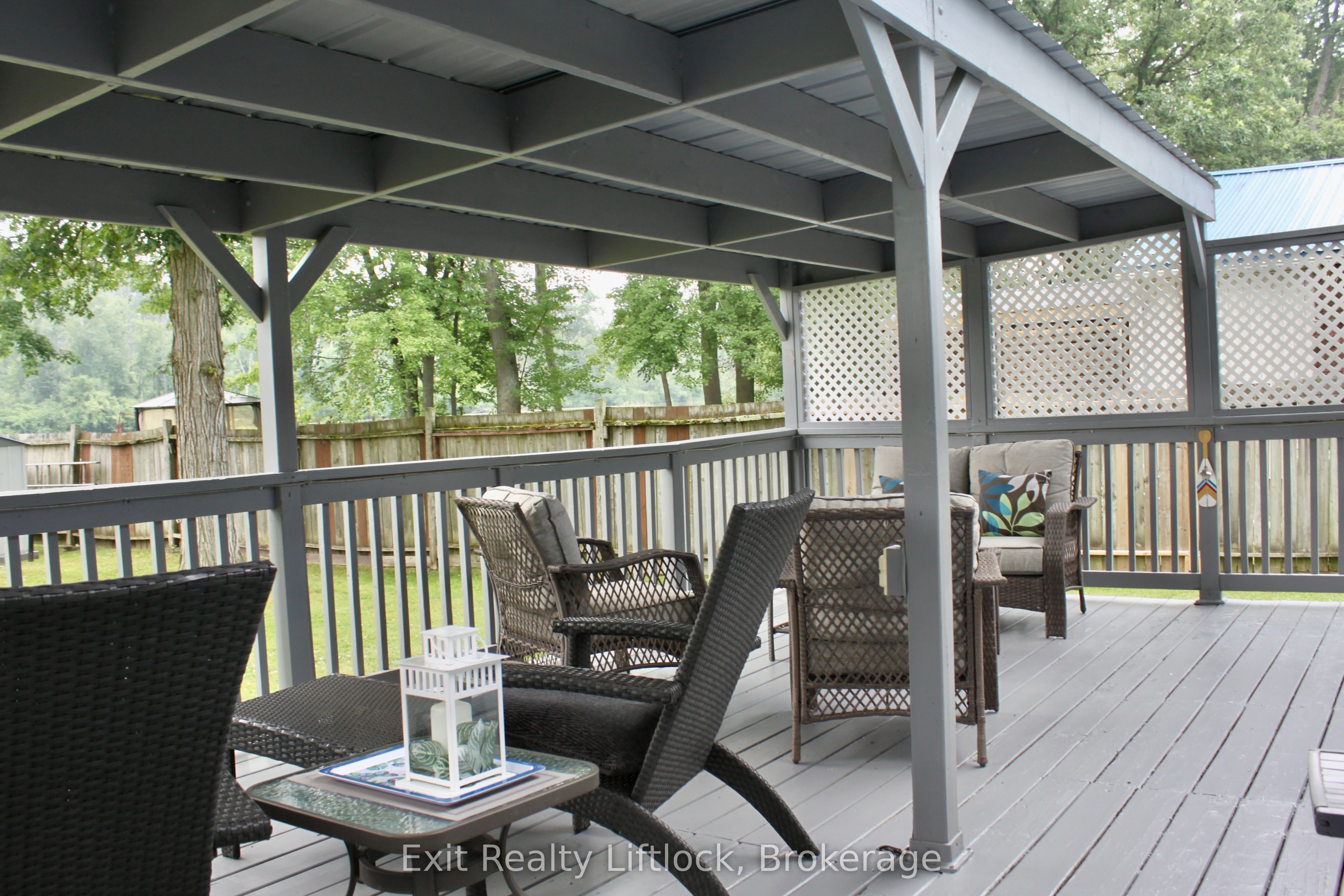 77 River Road W Property Photo 17