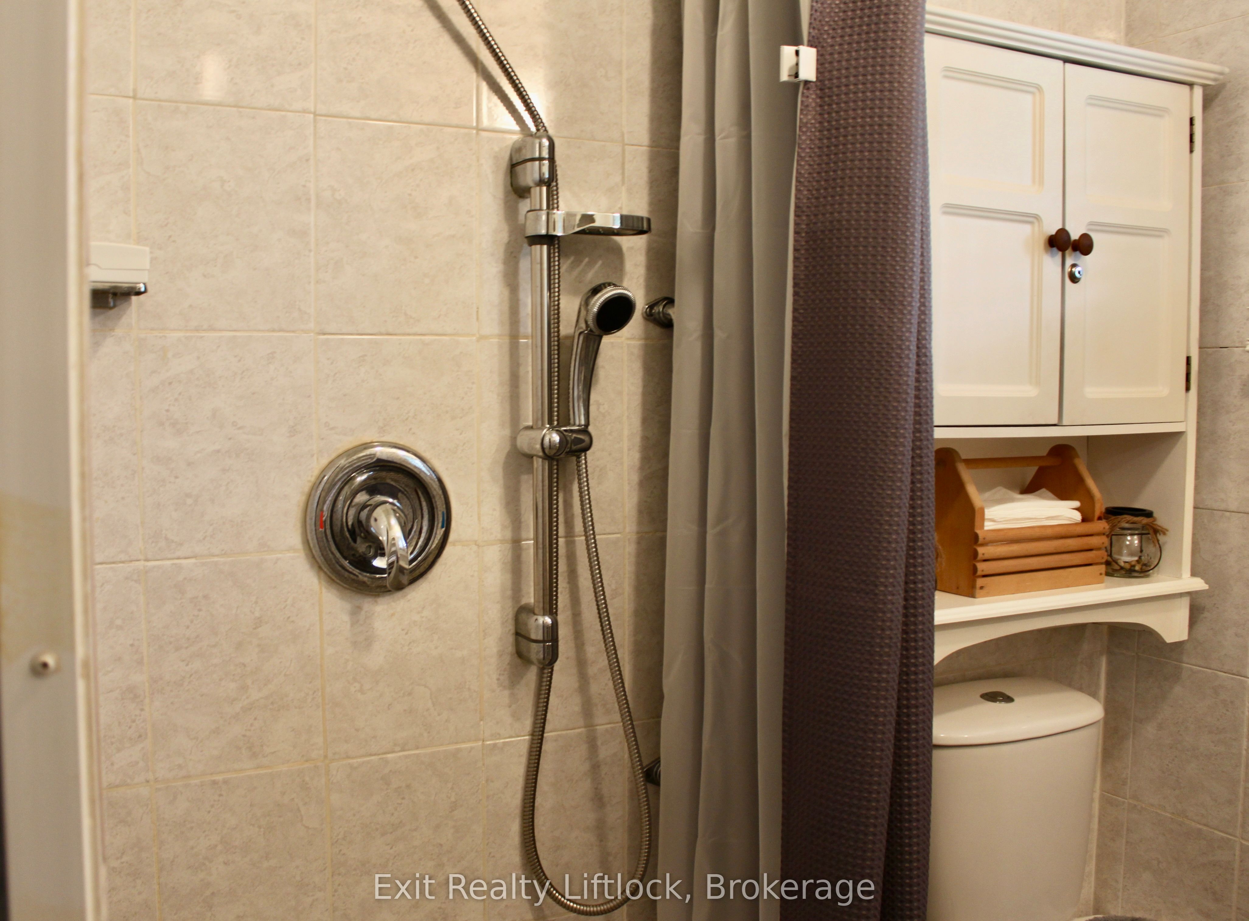 77 River Road W Property Photo 31