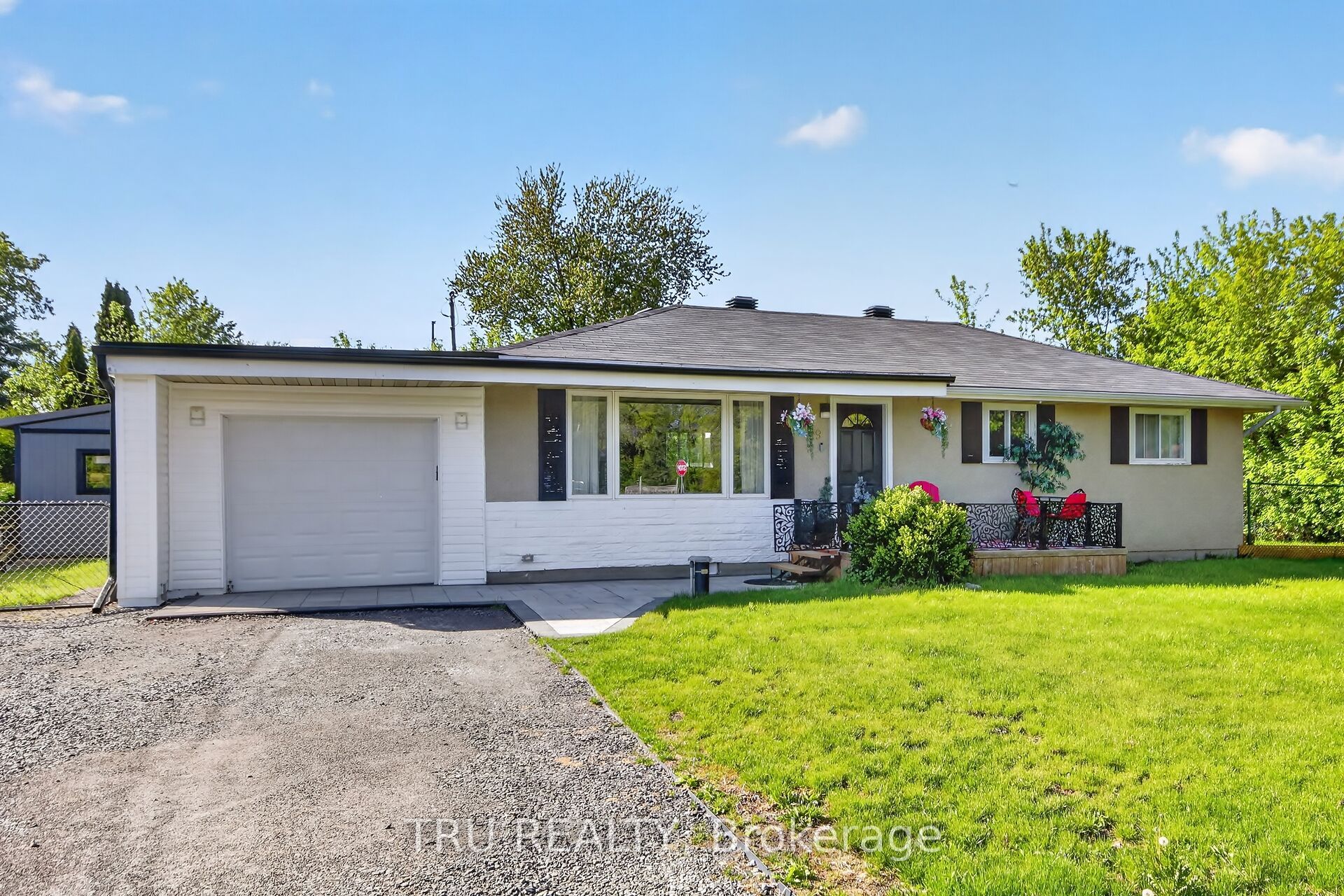 19 Todd Drive Property Photo 1