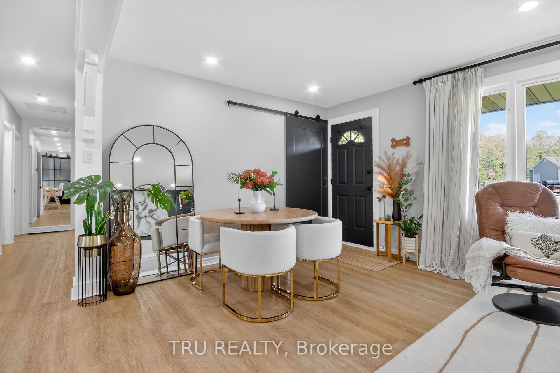 19 Todd Drive Property Photo 3