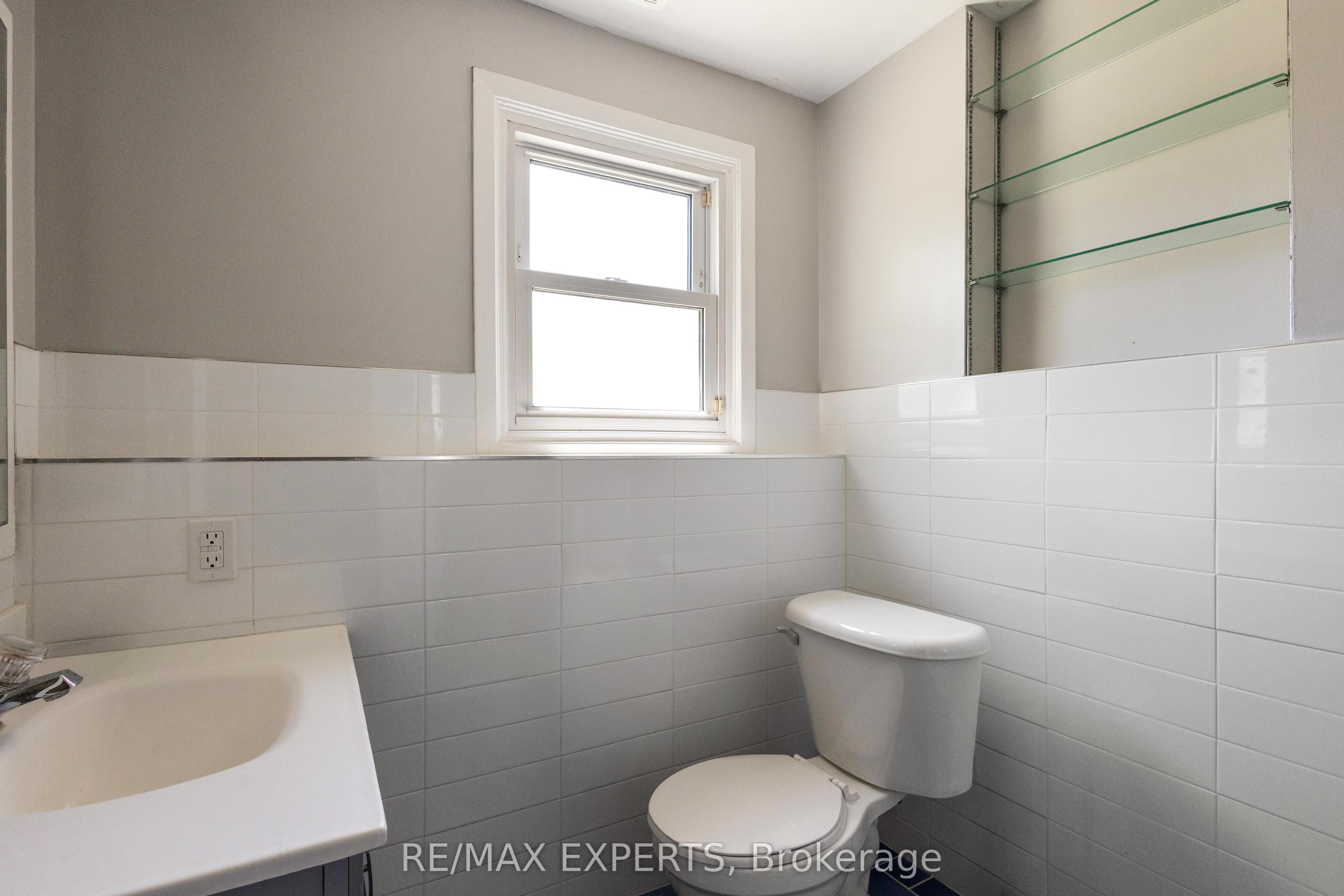 360 First Avenue Property Photo 14