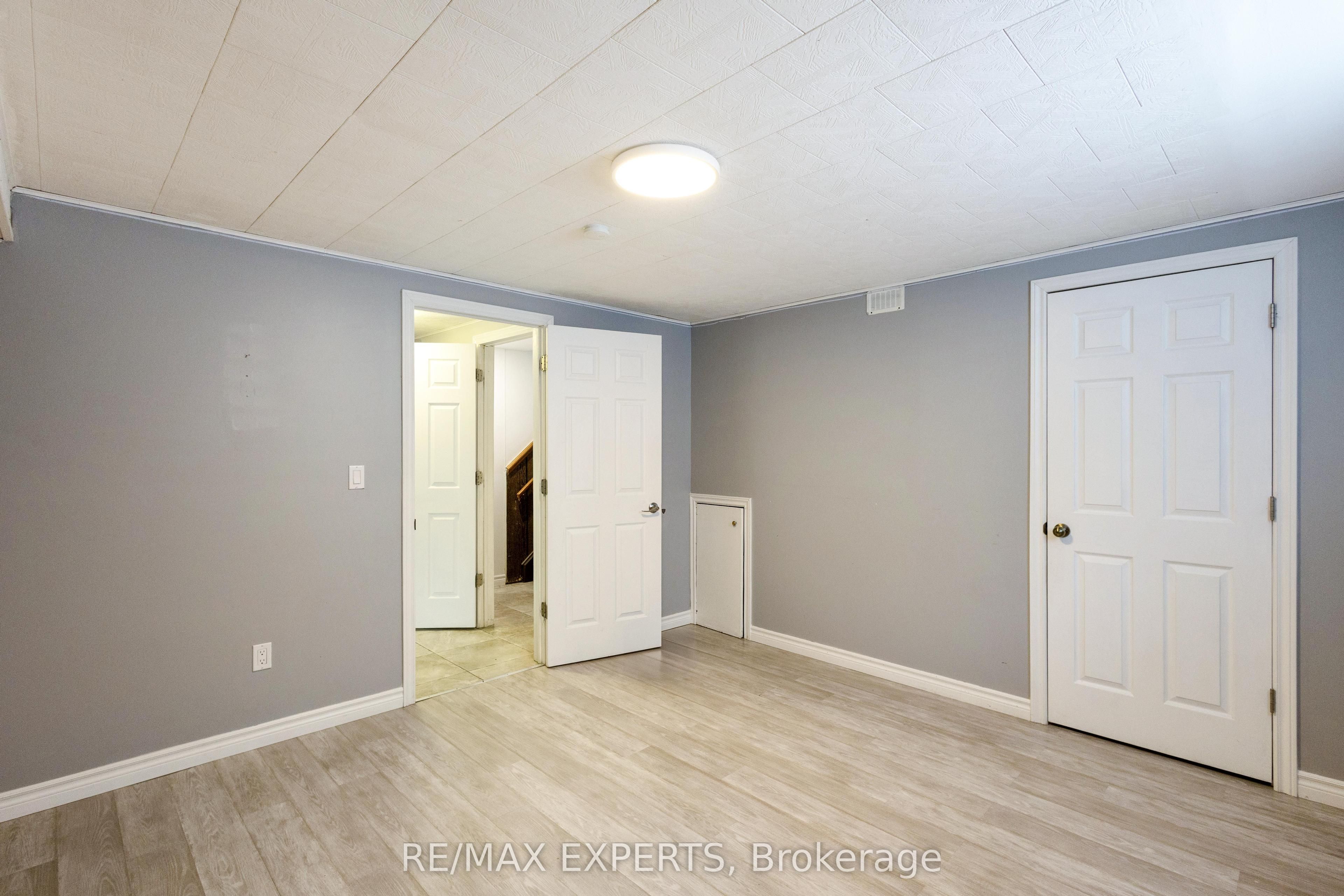 360 First Avenue Property Photo 16