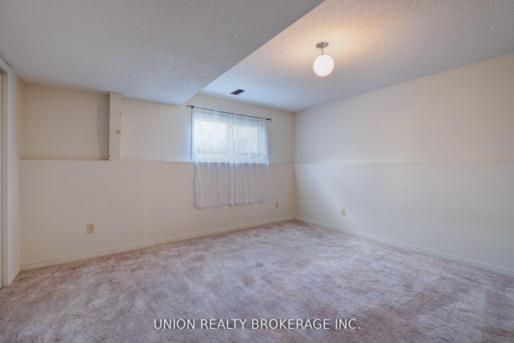 18 Birch Crescent Property Photo 21