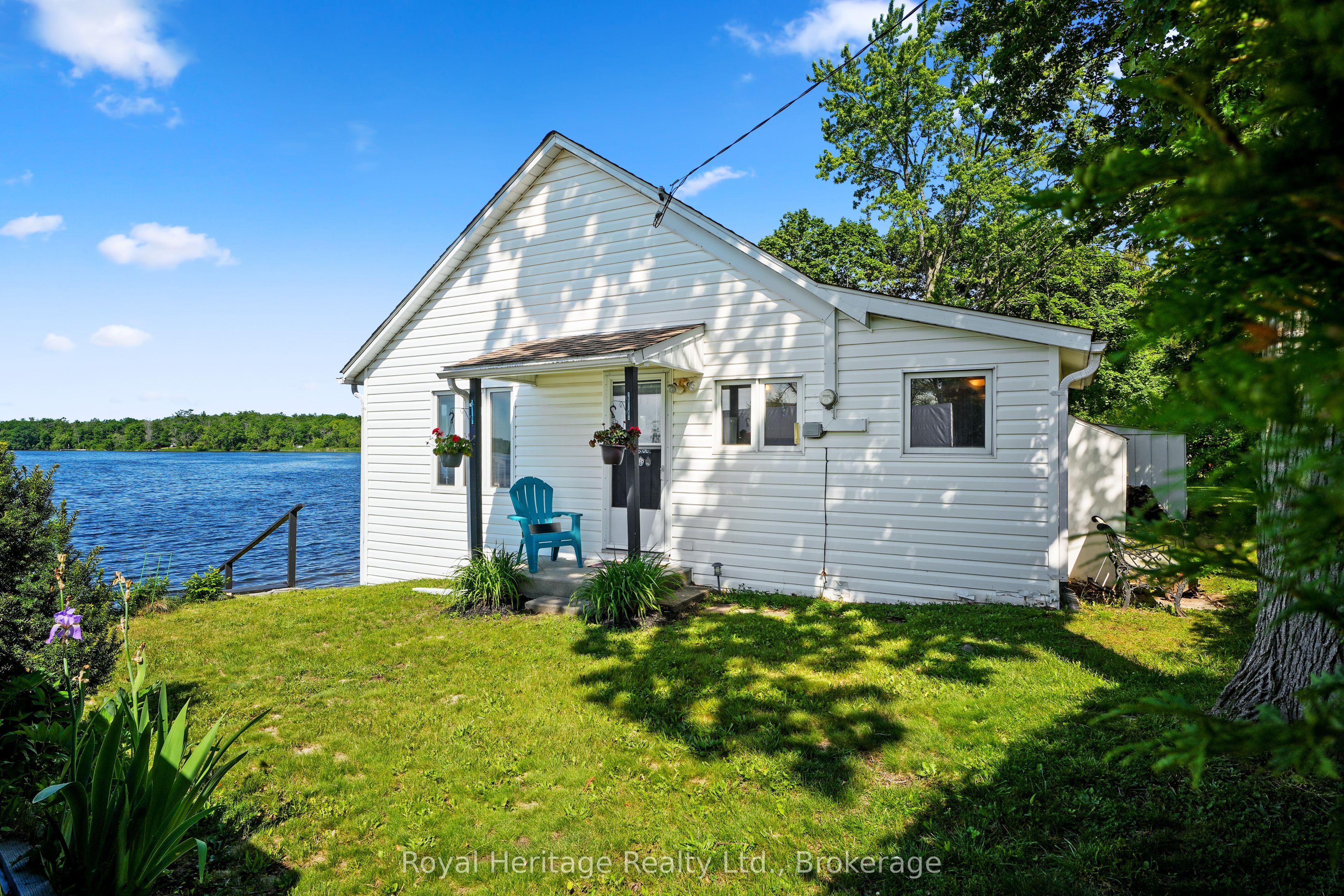 8 Bradley Bay Road Property Photo 1