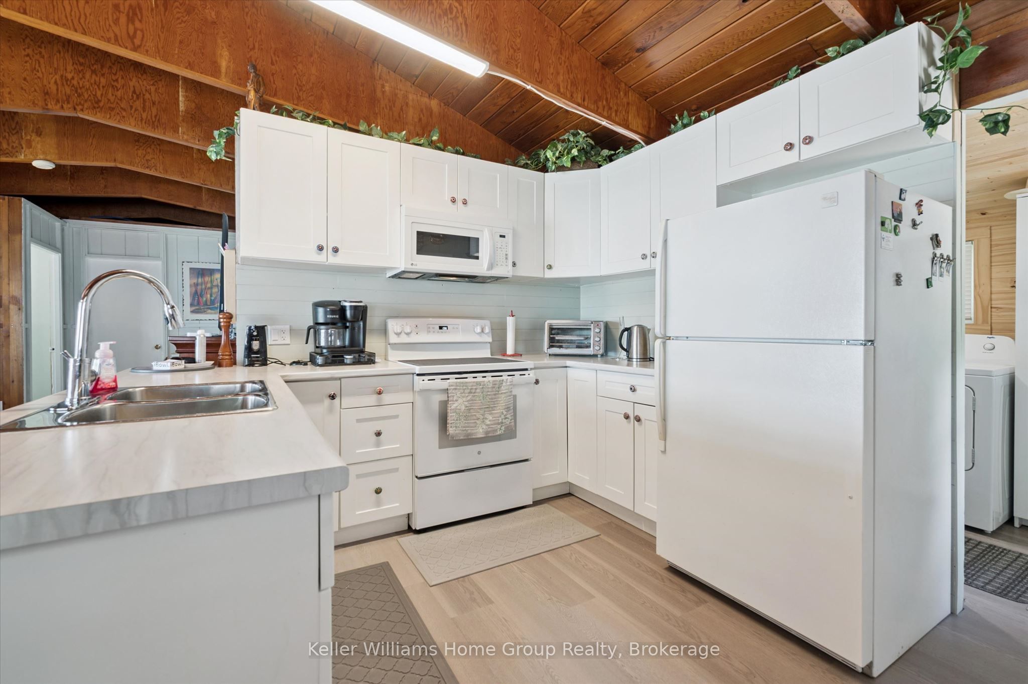 115 First Street Property Photo 7