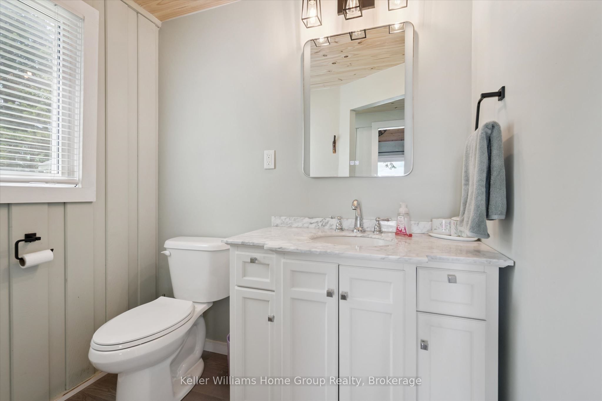 115 First Street Property Photo 25