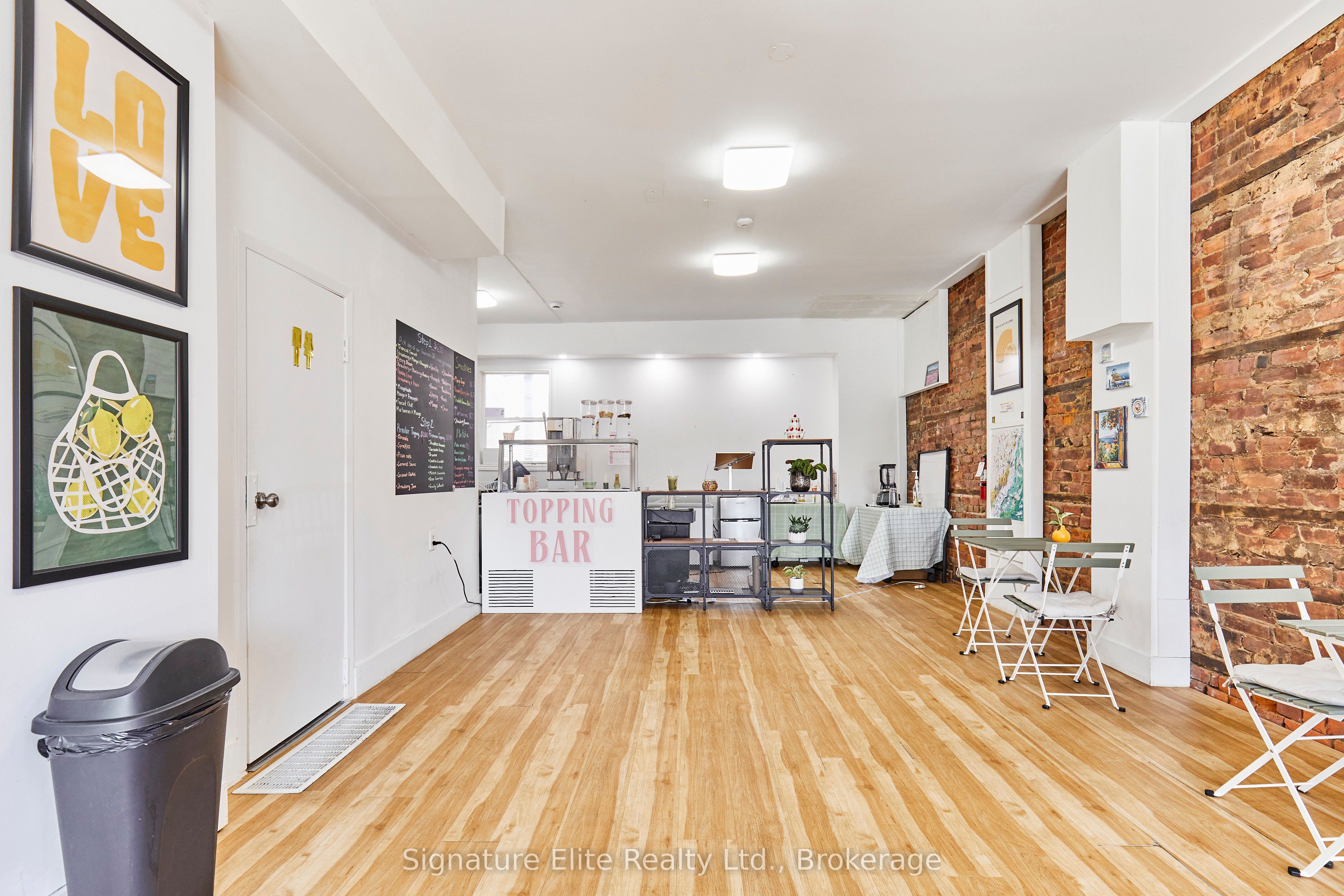 363 Barton Street E Property Photo 11