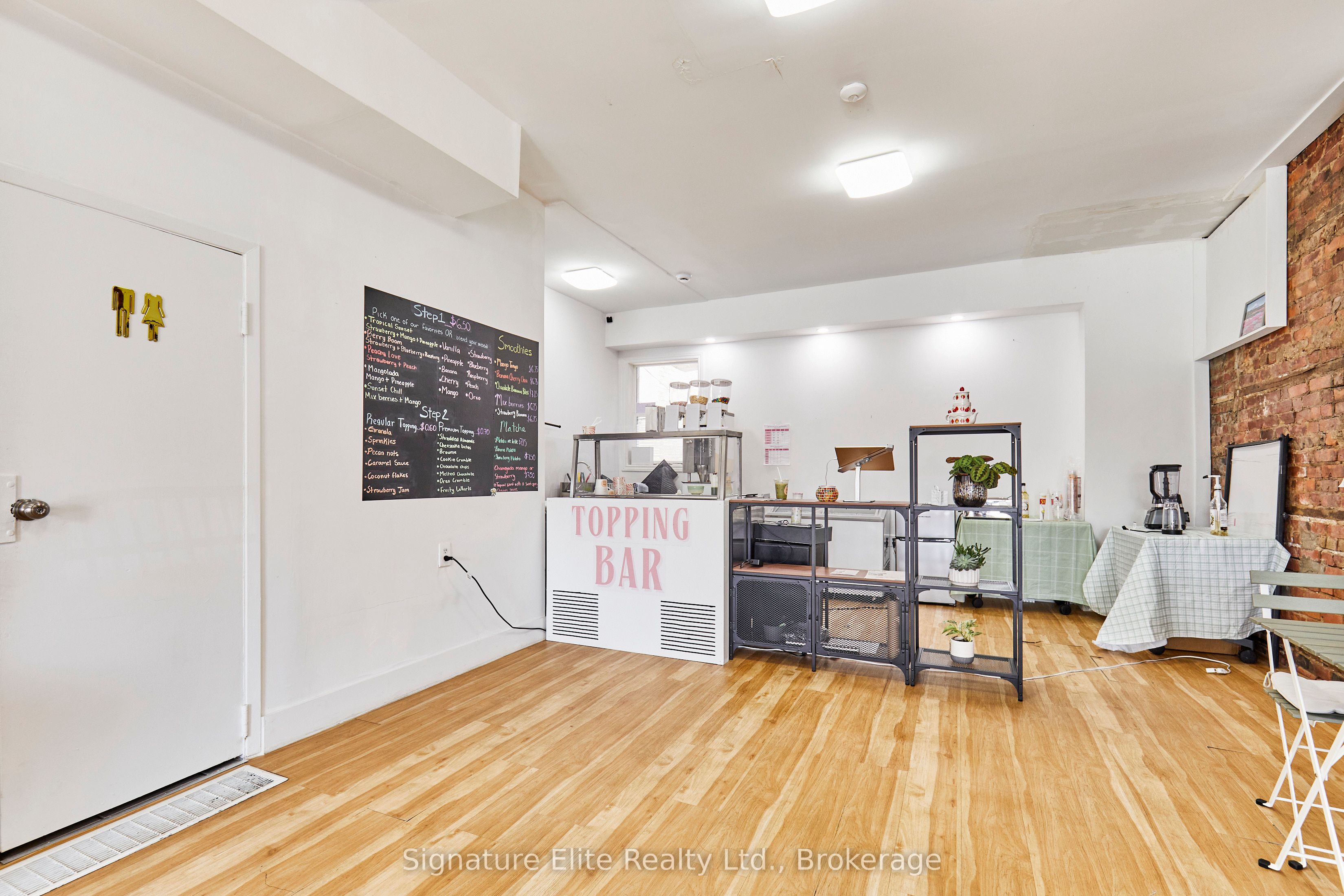 363 Barton Street E Property Photo 12