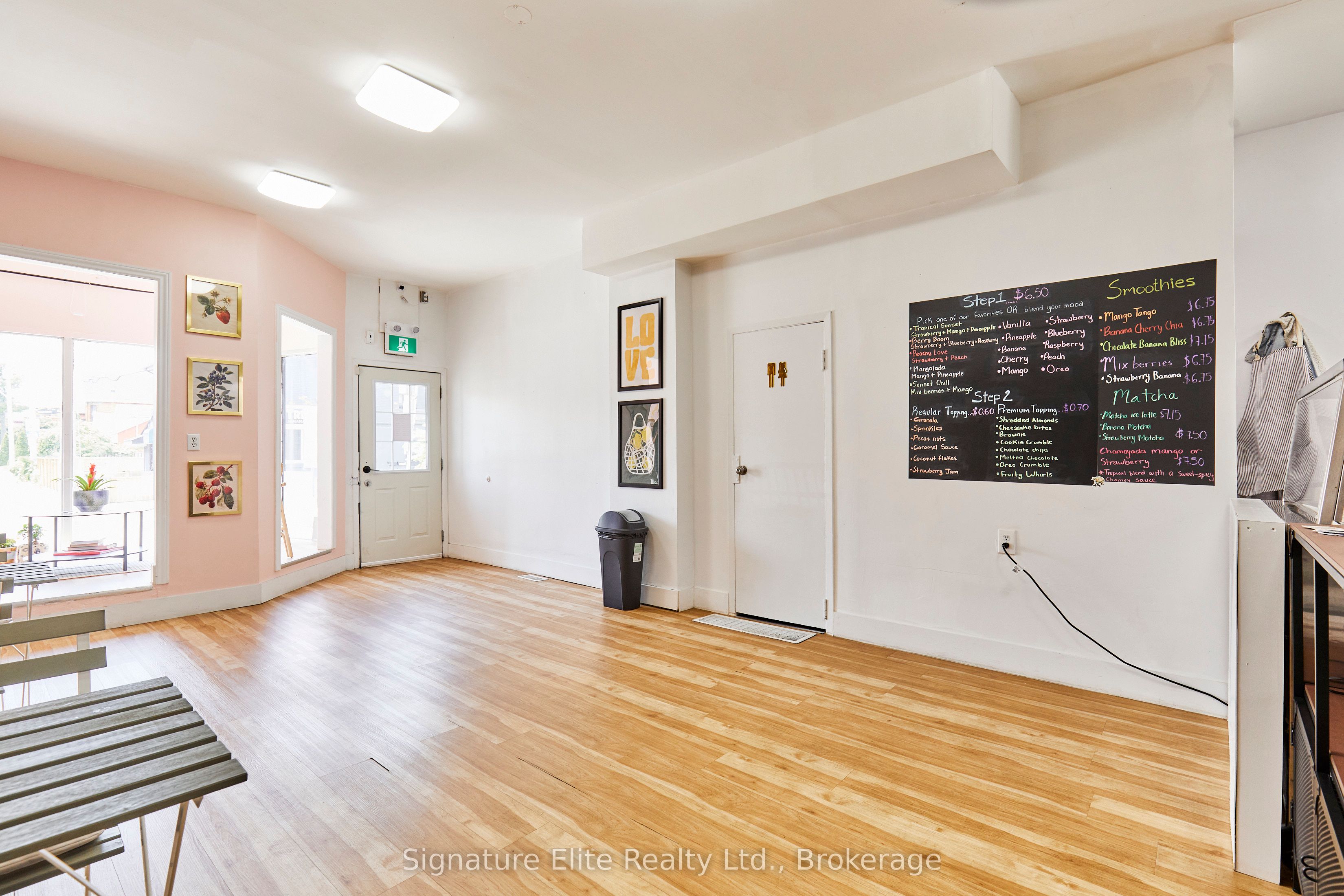 363 Barton Street E Property Photo 13