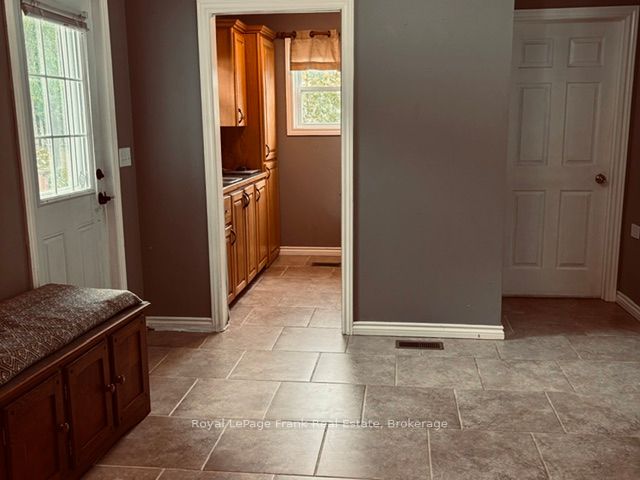 5794 Highway 620 Property Photo 9