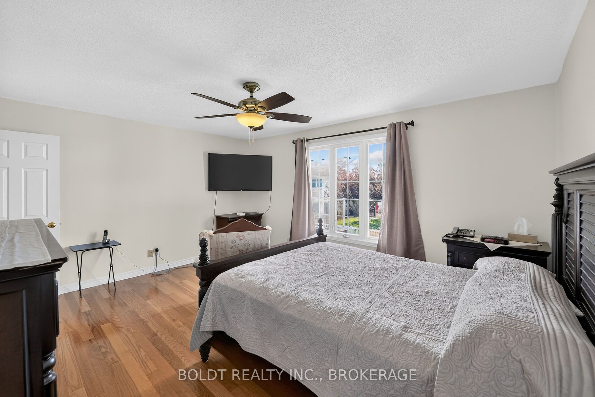 6 Cedar Court Property Photo 18