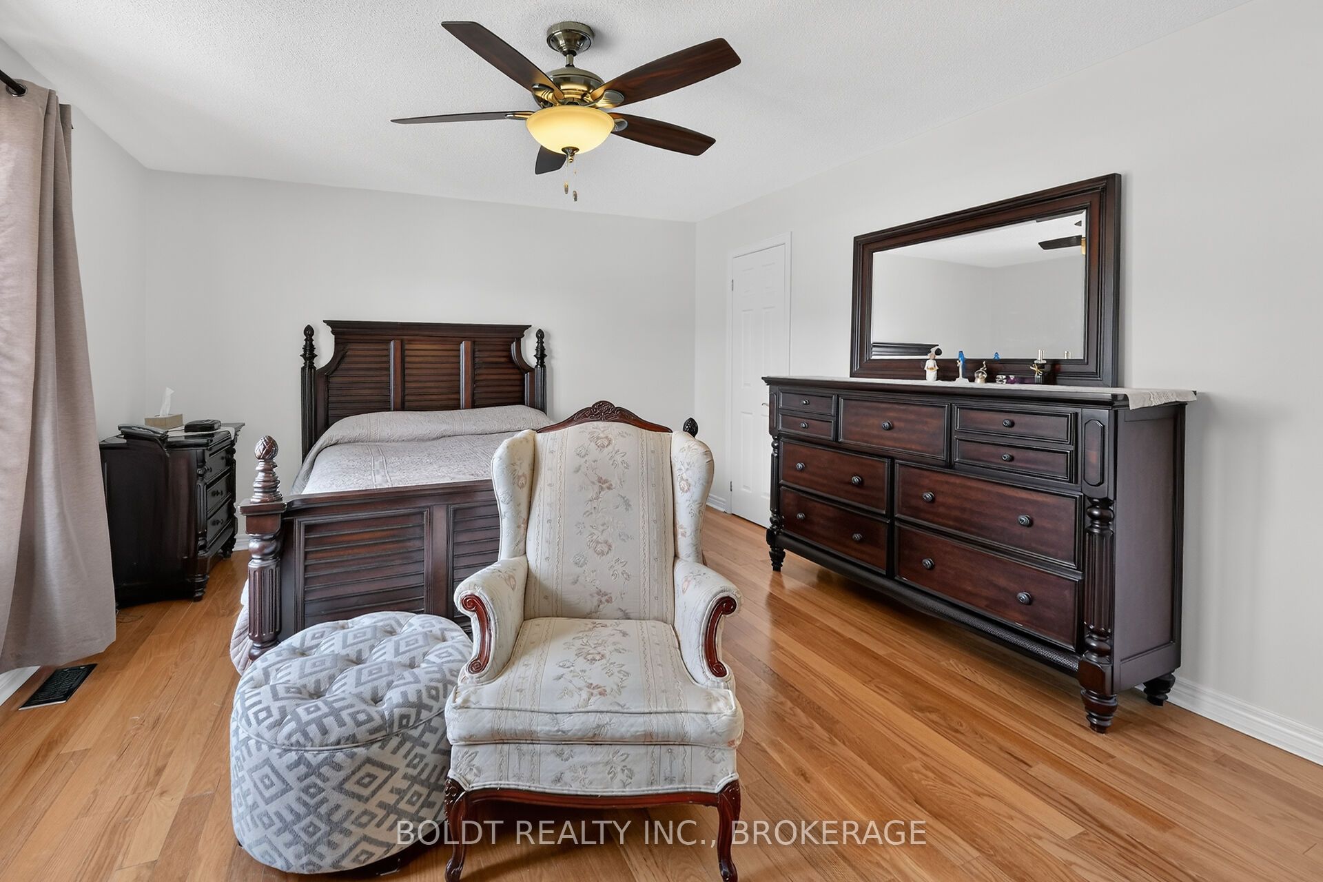 6 Cedar Court Property Photo 19
