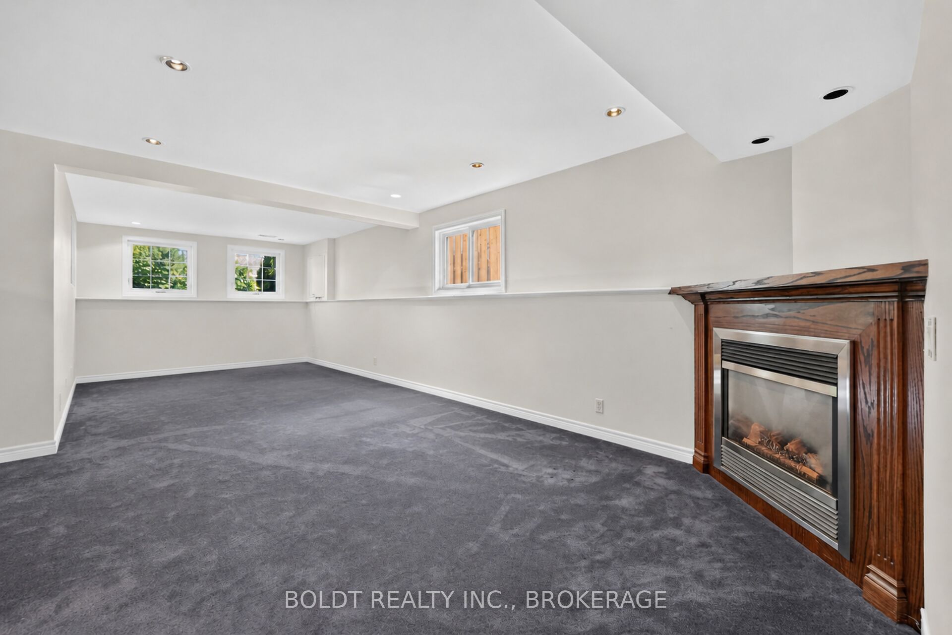6 Cedar Court Property Photo 26