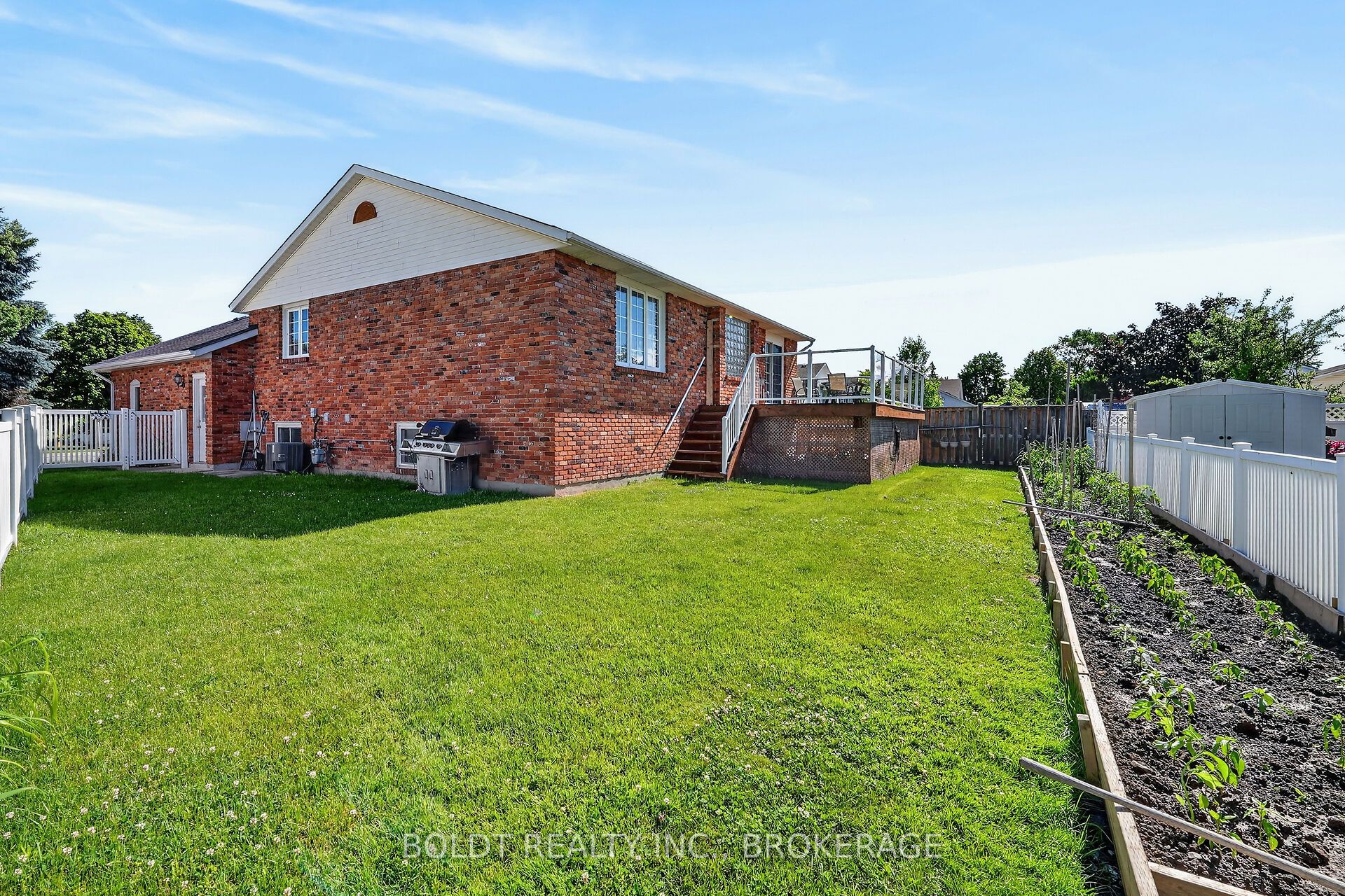 6 Cedar Court Property Photo 36