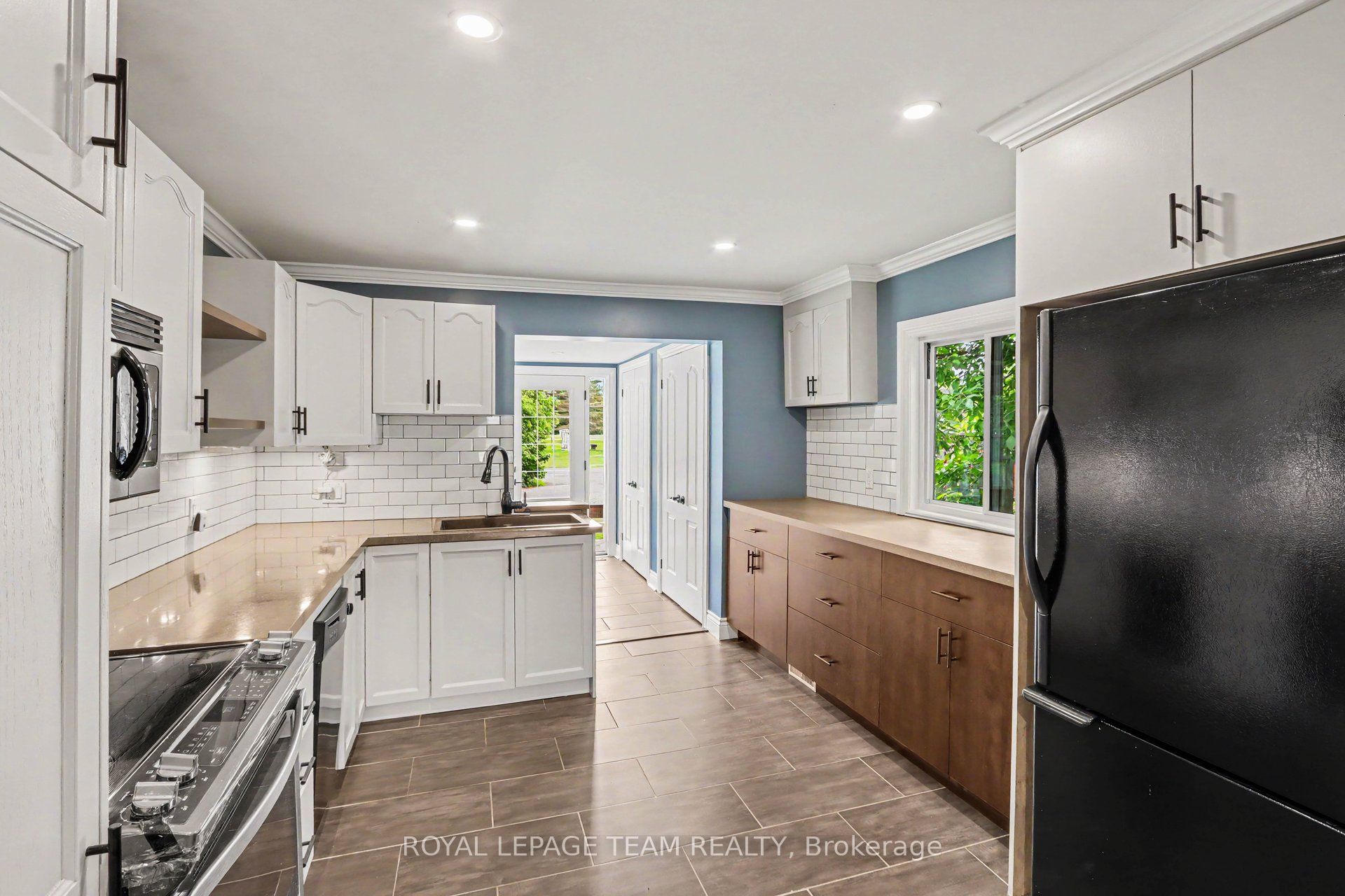 282 Harris Road Property Photo 6