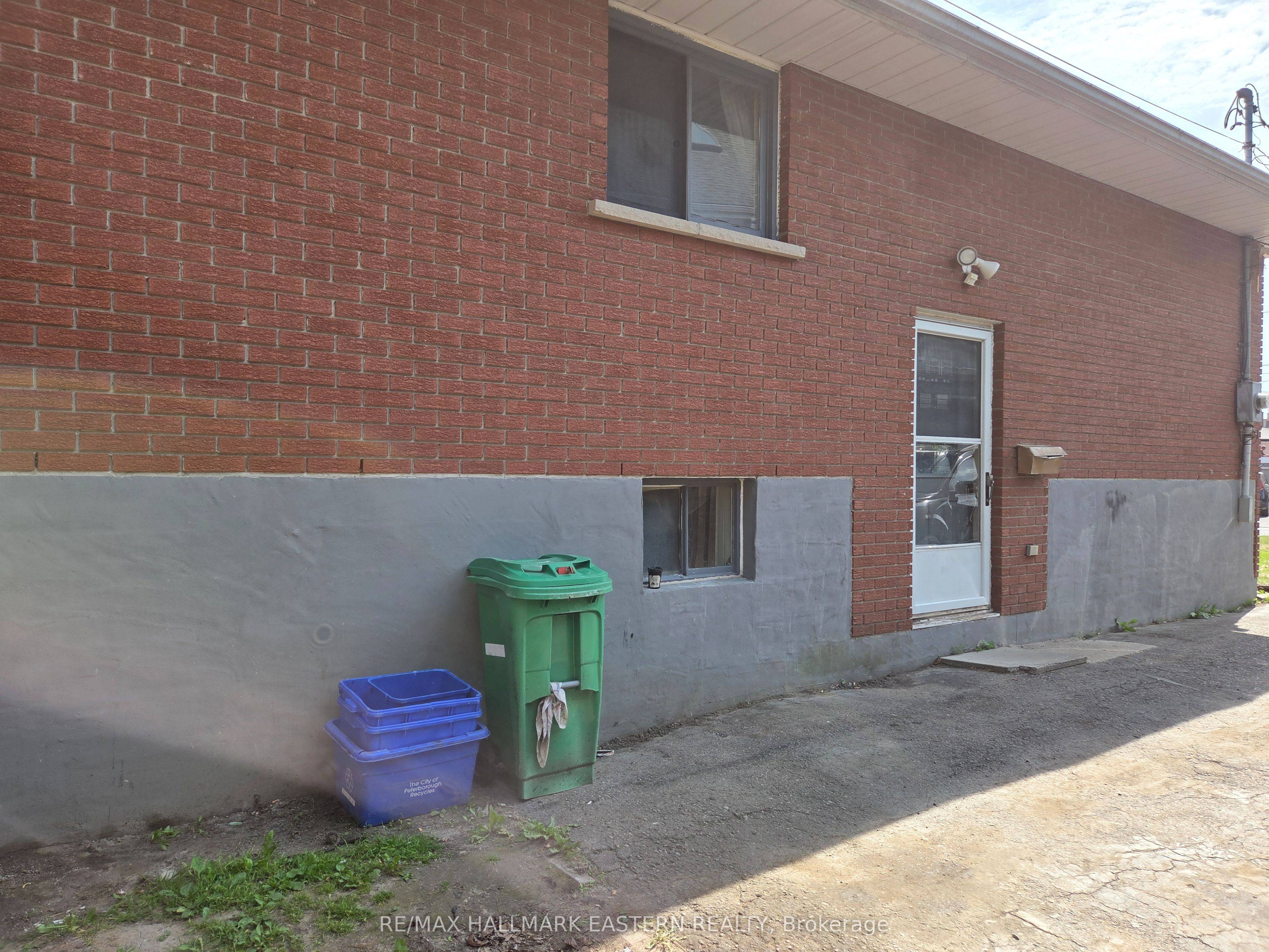 618 Donegal Street Property Photo 14