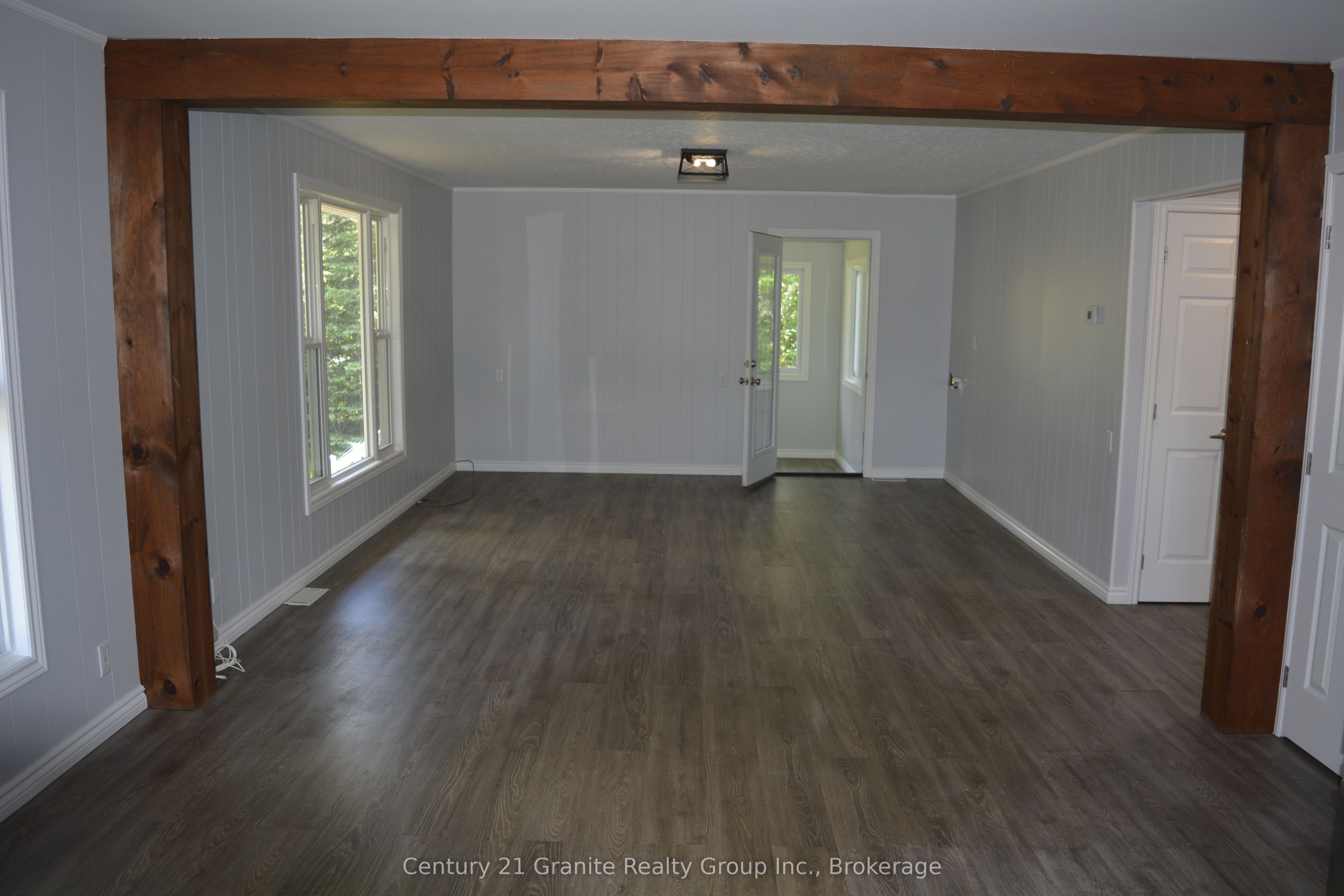 671 Hastings Street N Property Photo 19